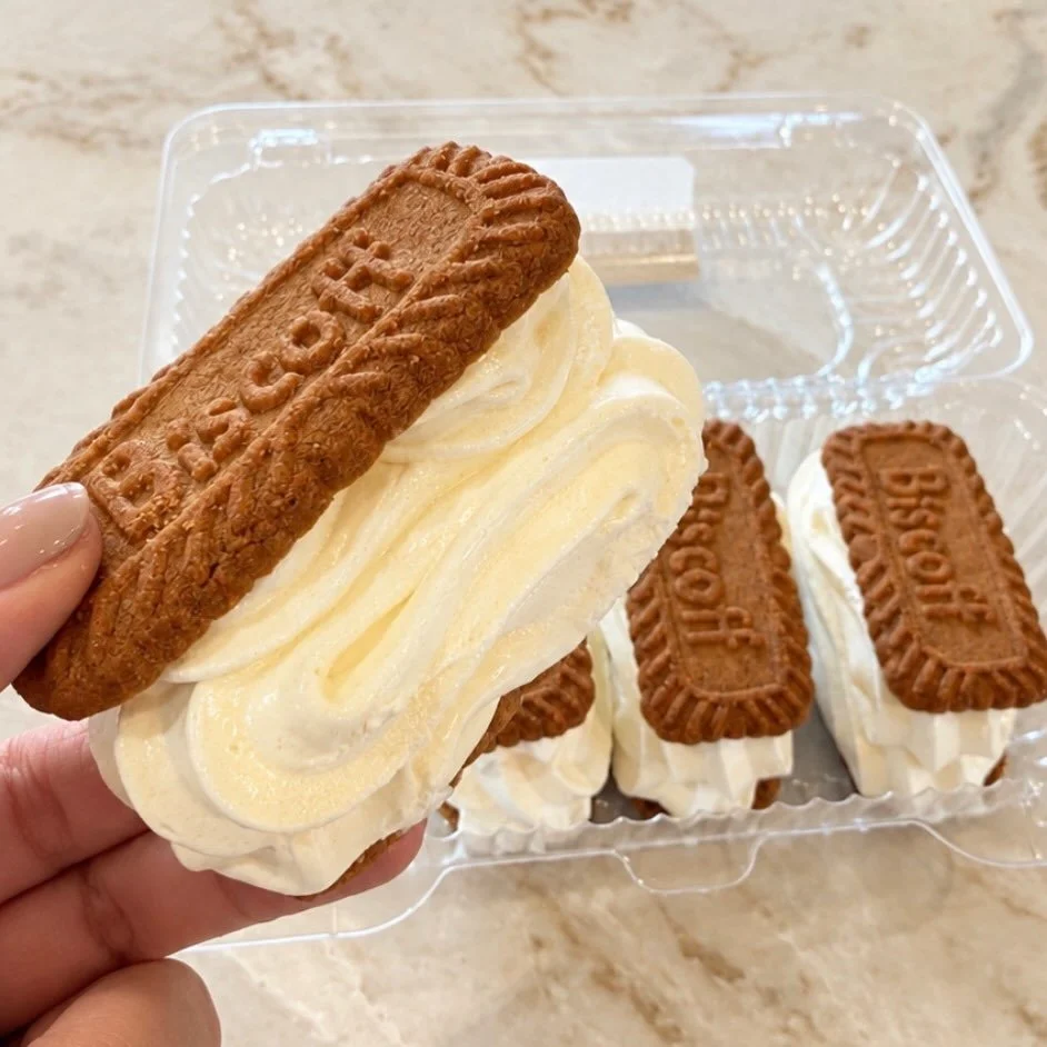 🚨 NEW DROP 🚨
⠀⠀⠀⠀⠀⠀⠀⠀⠀⠀⠀⠀⠀⠀⠀⠀⠀⠀ 
BISCOFF ICE CREAM SANDWICHES
⠀⠀⠀⠀⠀⠀⠀⠀⠀⠀⠀⠀⠀⠀⠀⠀⠀⠀ 
Crunchy, caramelized Biscoff cookies + creamy vanilla ice cream = literally a DREAM. 😮&zwj;💨✨
⠀⠀⠀⠀⠀⠀⠀⠀⠀⠀⠀⠀⠀⠀⠀⠀⠀⠀ 
And the catch? LIMITED TIME ONLY. 
⠀⠀⠀⠀⠀⠀⠀⠀⠀⠀⠀⠀⠀⠀⠀