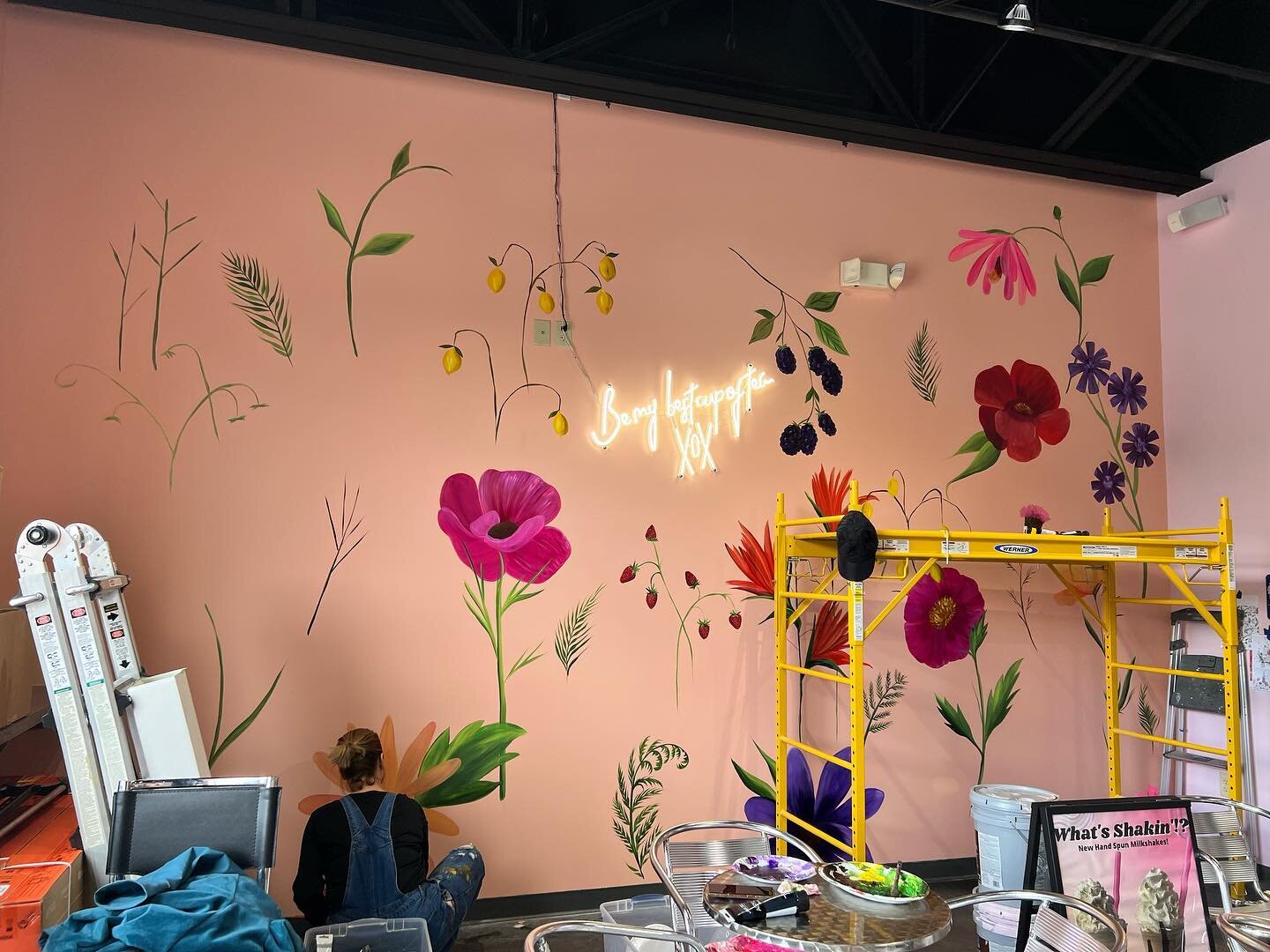 Our Brecksville store is open &amp; we have a beautiful mural being painted! Stop by and watch her paint! 🎨🌸🌻🌼

Painted by: 
@allisonpenceart