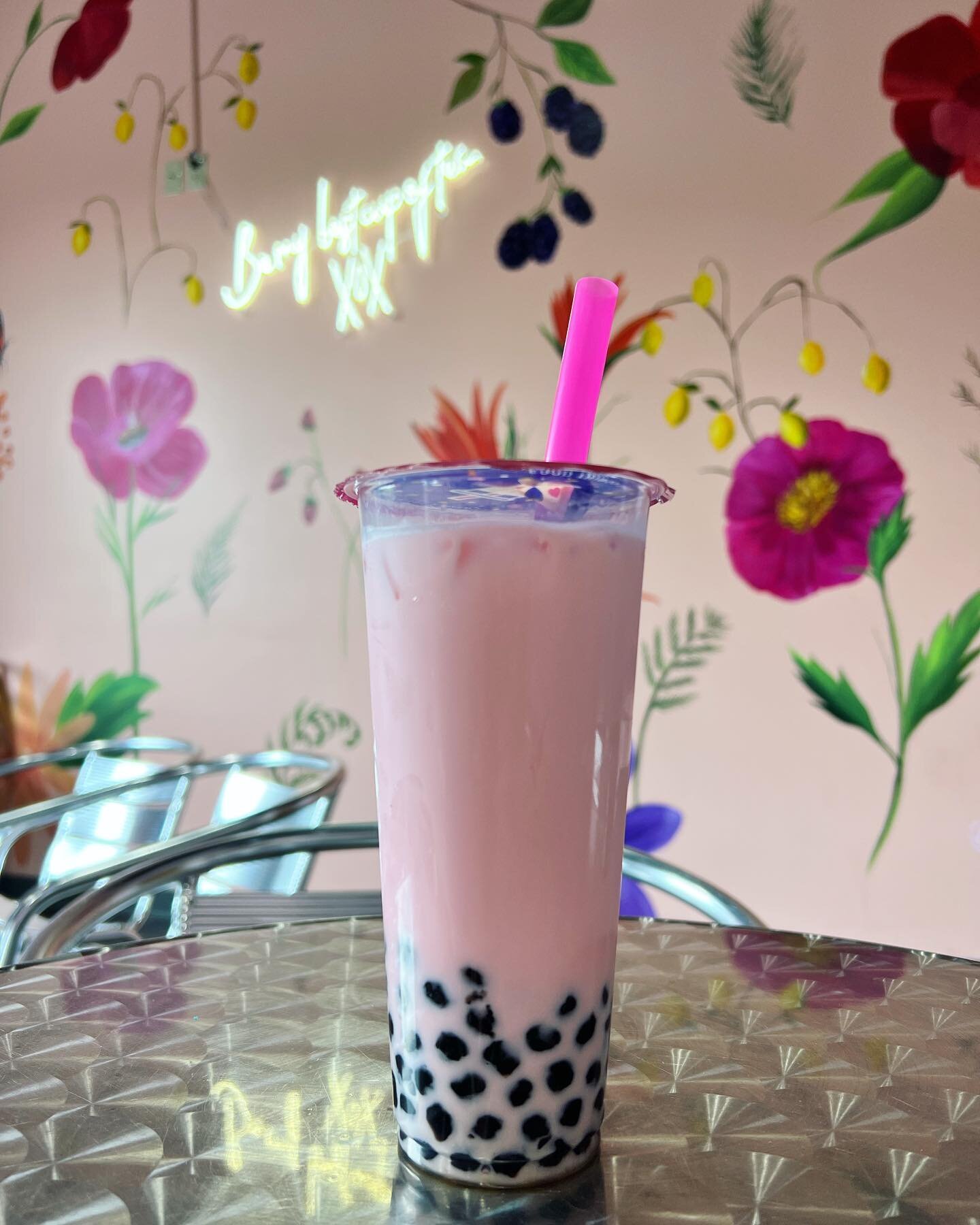 Strawberry Milk Bubble Tea NOW available at our Brecksville store! 
🧋🍓🧋🍓🧋🍓🧋