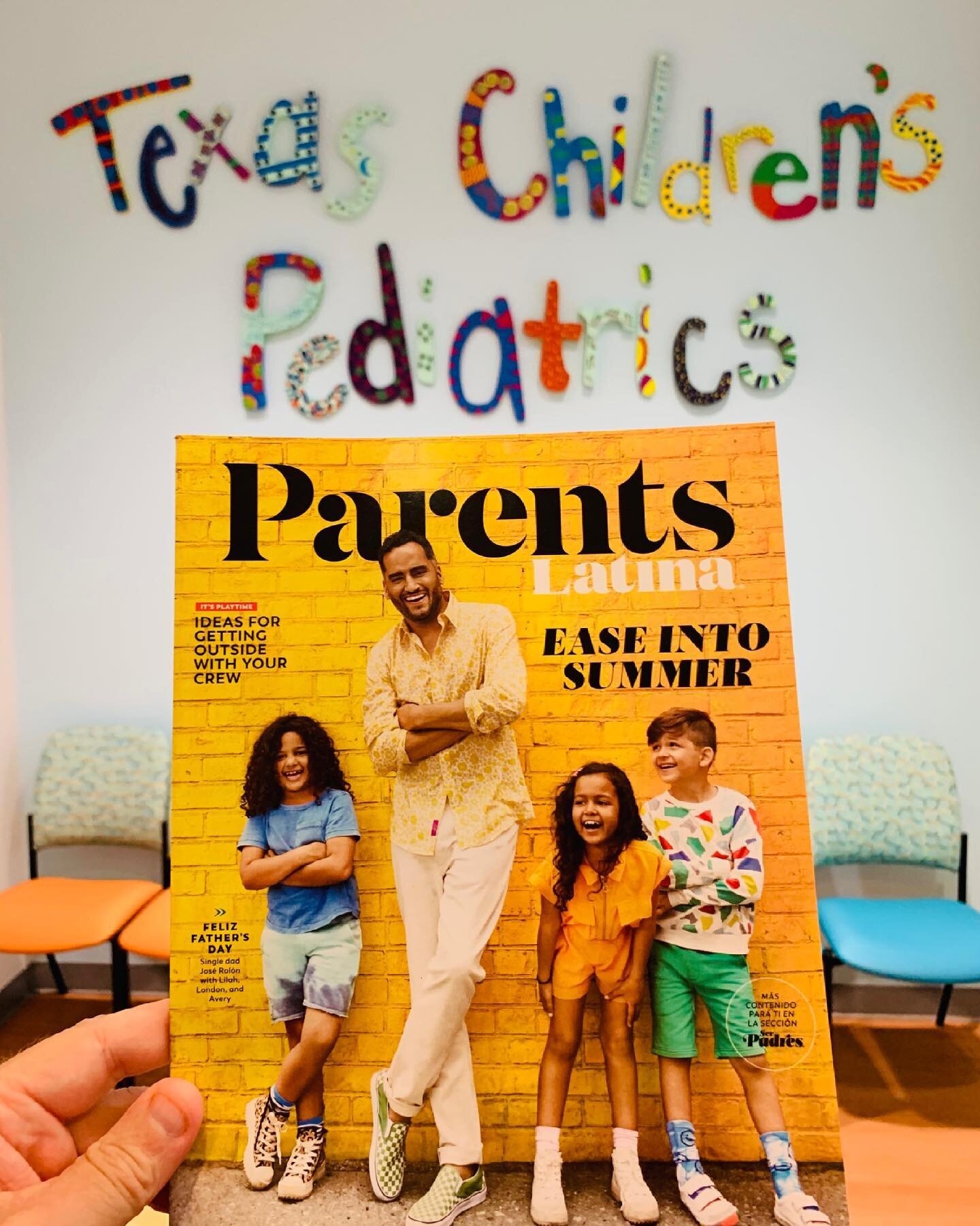 When @therealdadsofhouston shares @parentslatina magazine reached the pediatrics office in Cypress, Texas, a NW suburb of Houston. 🙌🏽

#lgbtqfamily #pridemonth #parentslatina #latinxfamily