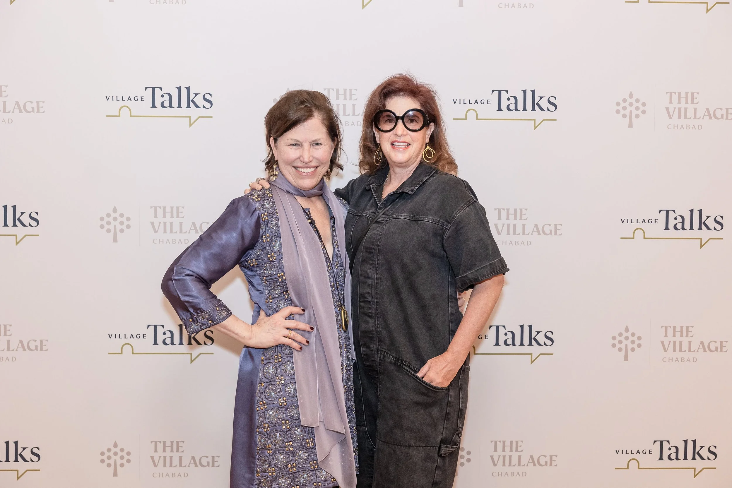 Village Talks #4-9222.jpg