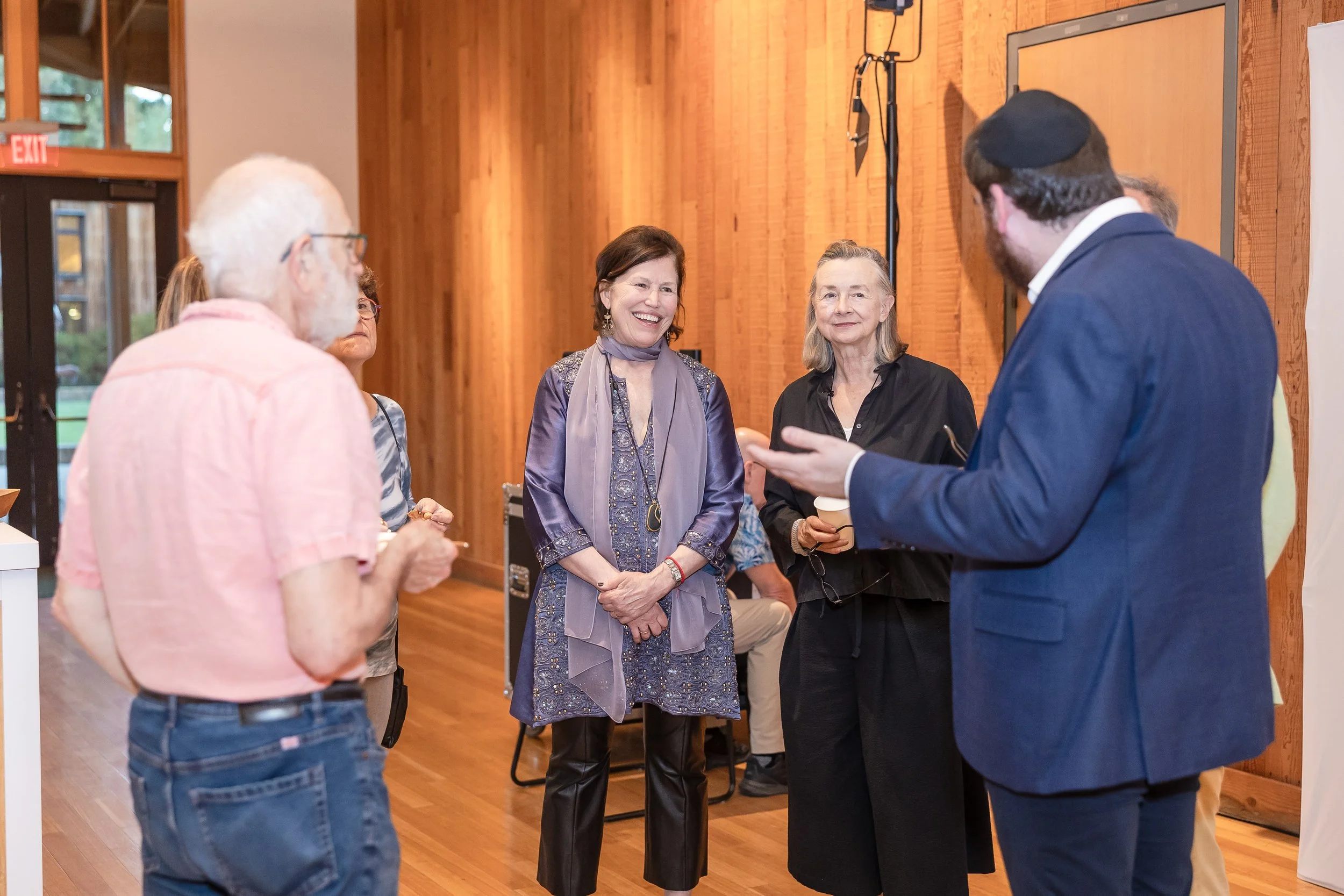 Village Talks #4-9182.jpg