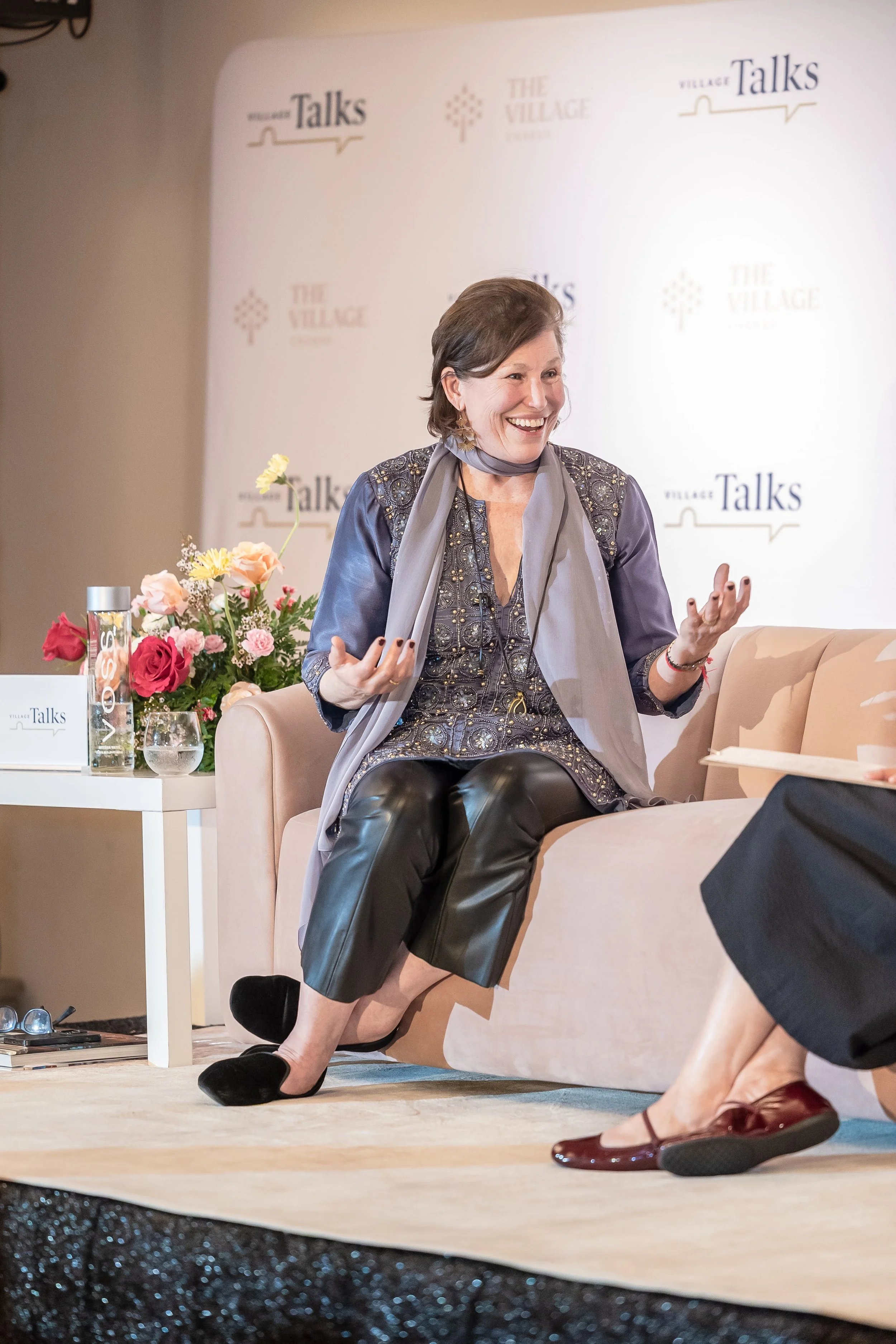 Village Talks #4-9505.jpg