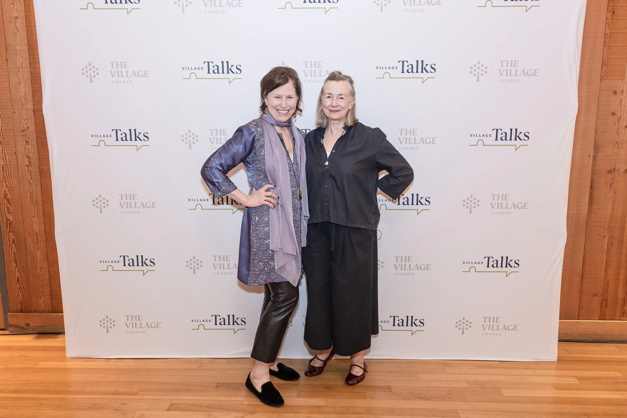 Village Talks #4-9213.jpg