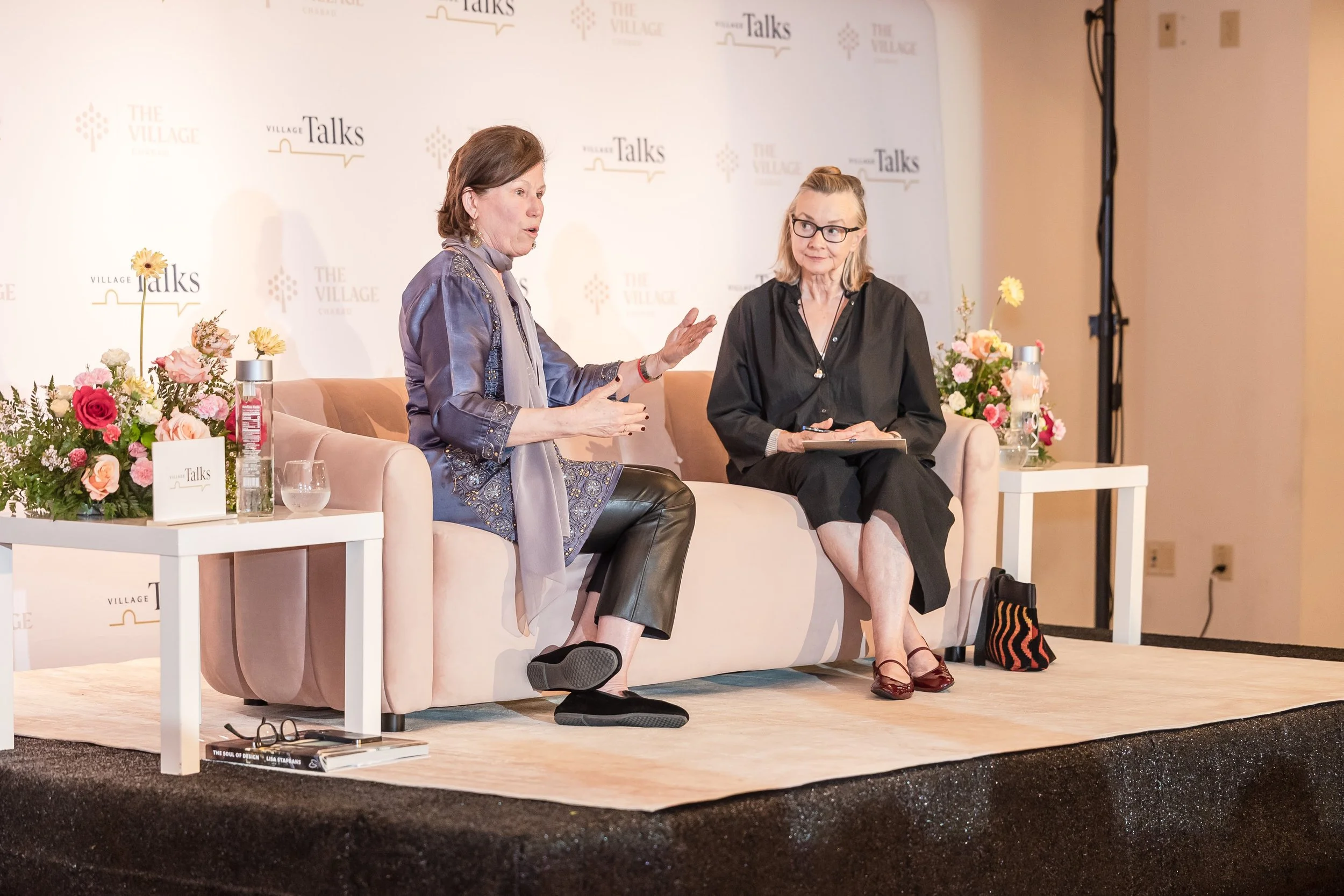 Village Talks #4-9429.jpg