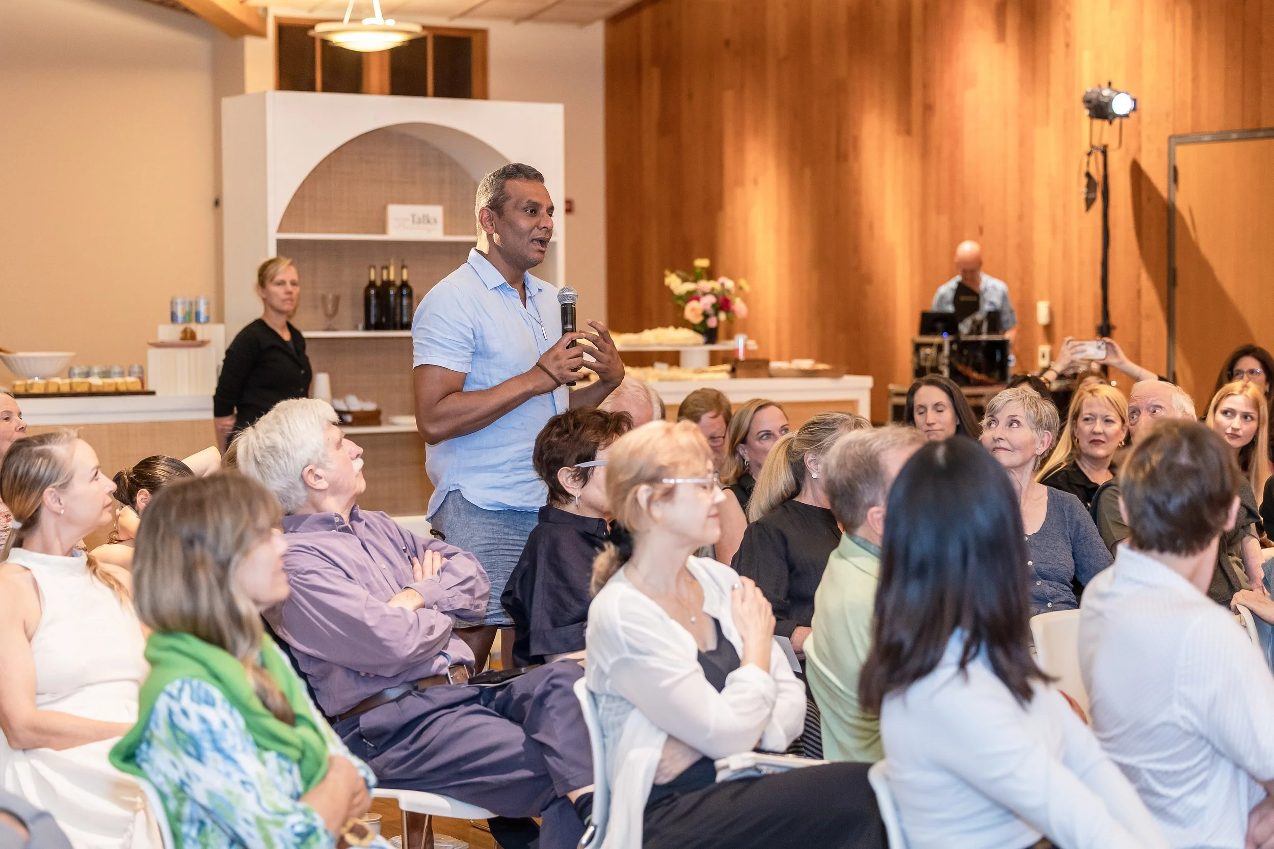 Village Talks #4-9654.jpg