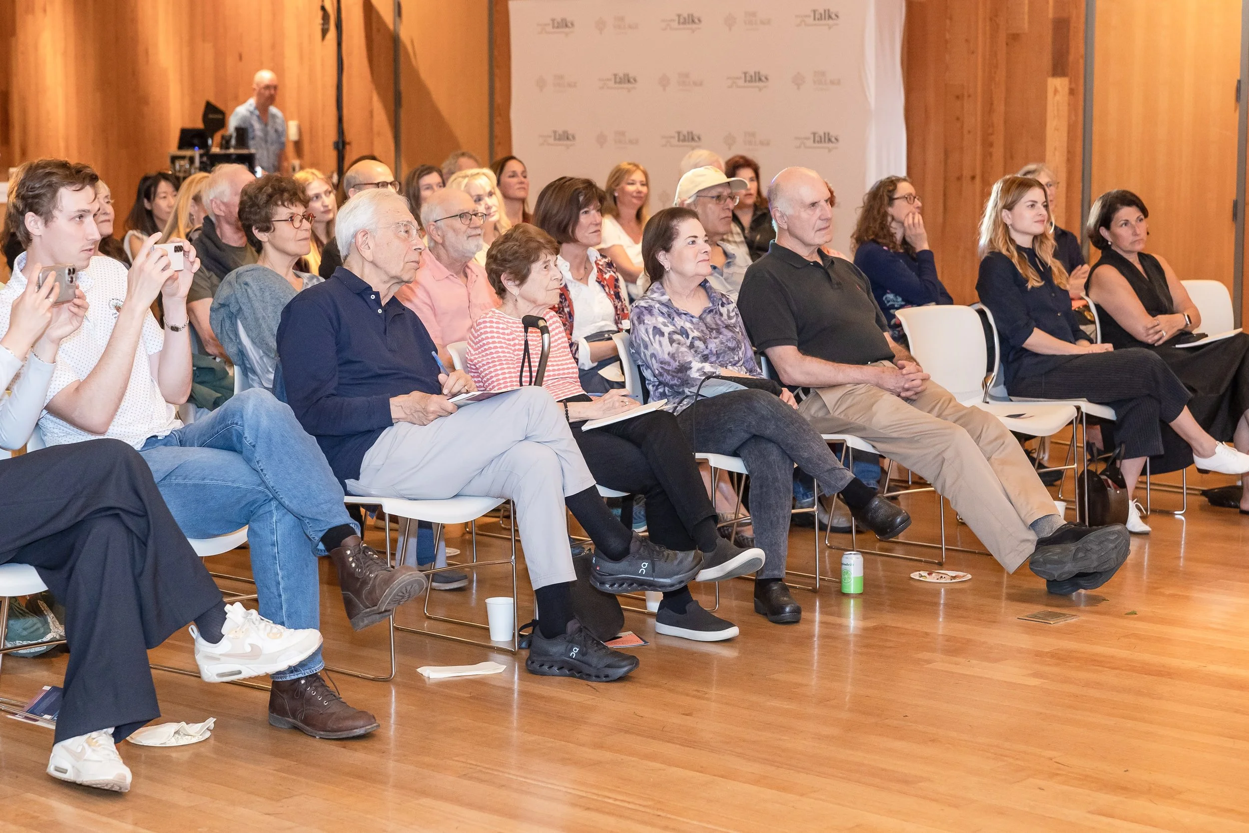 Village Talks #4-9340.jpg