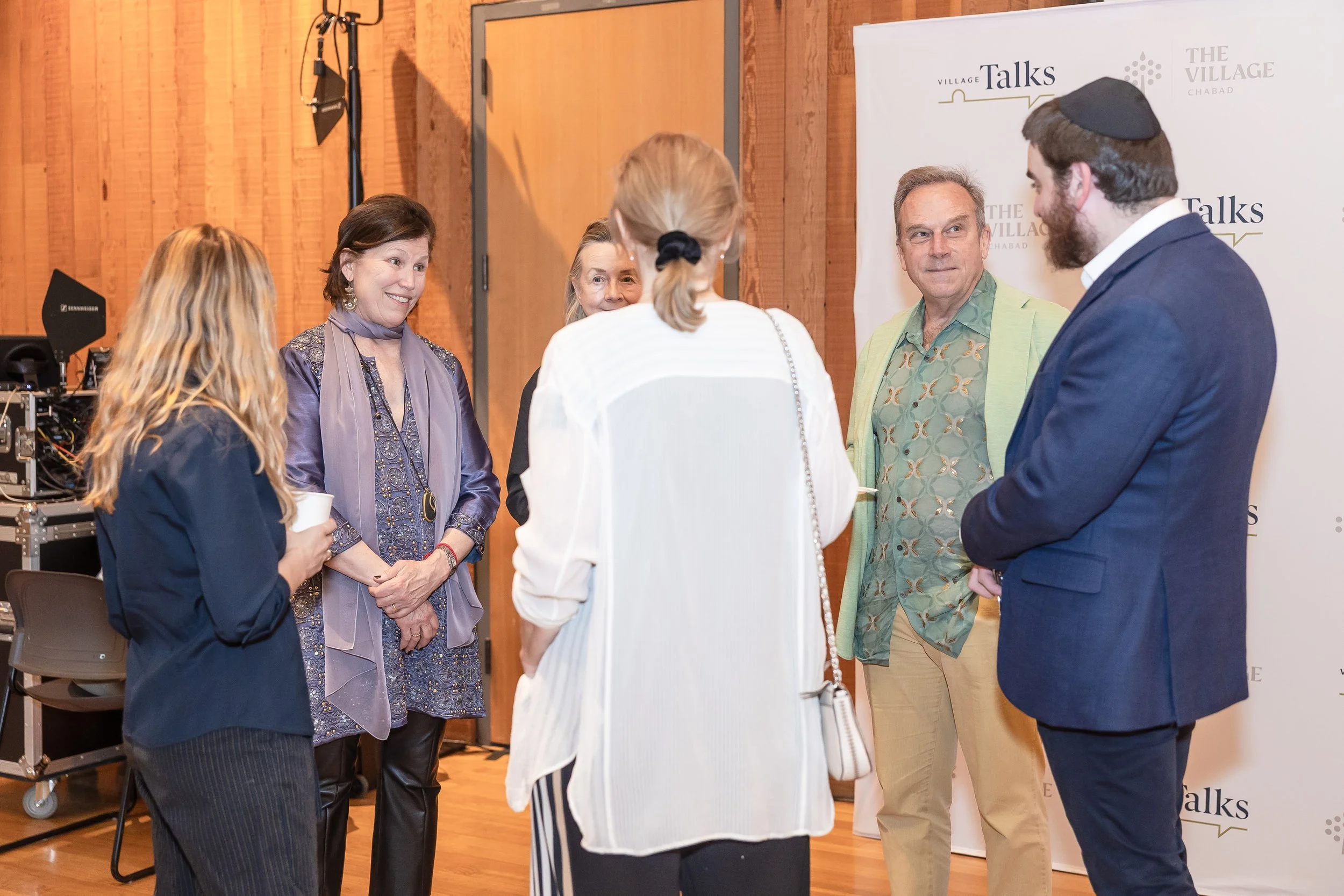 Village Talks #4-9198.jpg