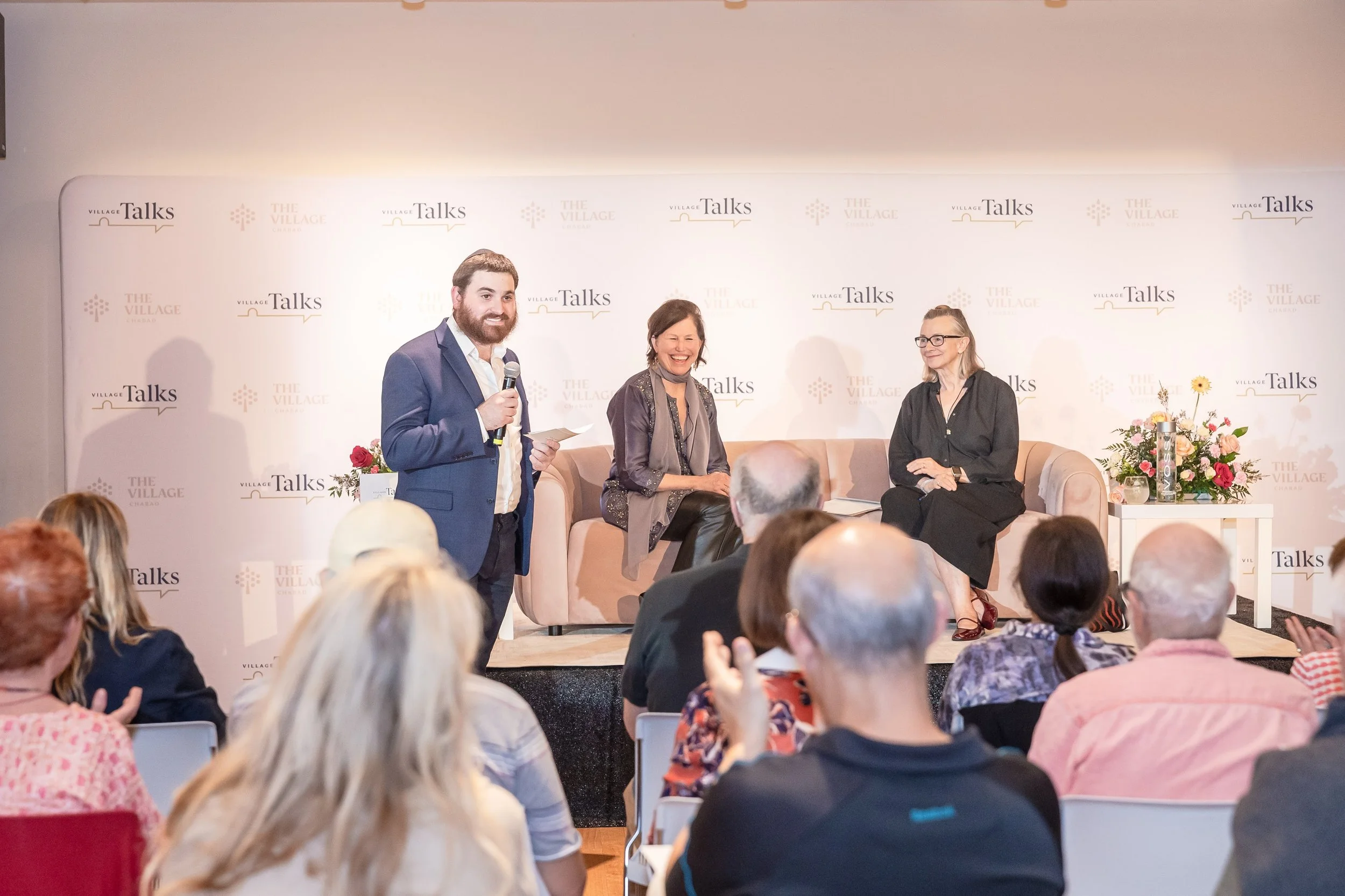 Village Talks #4-9314.jpg