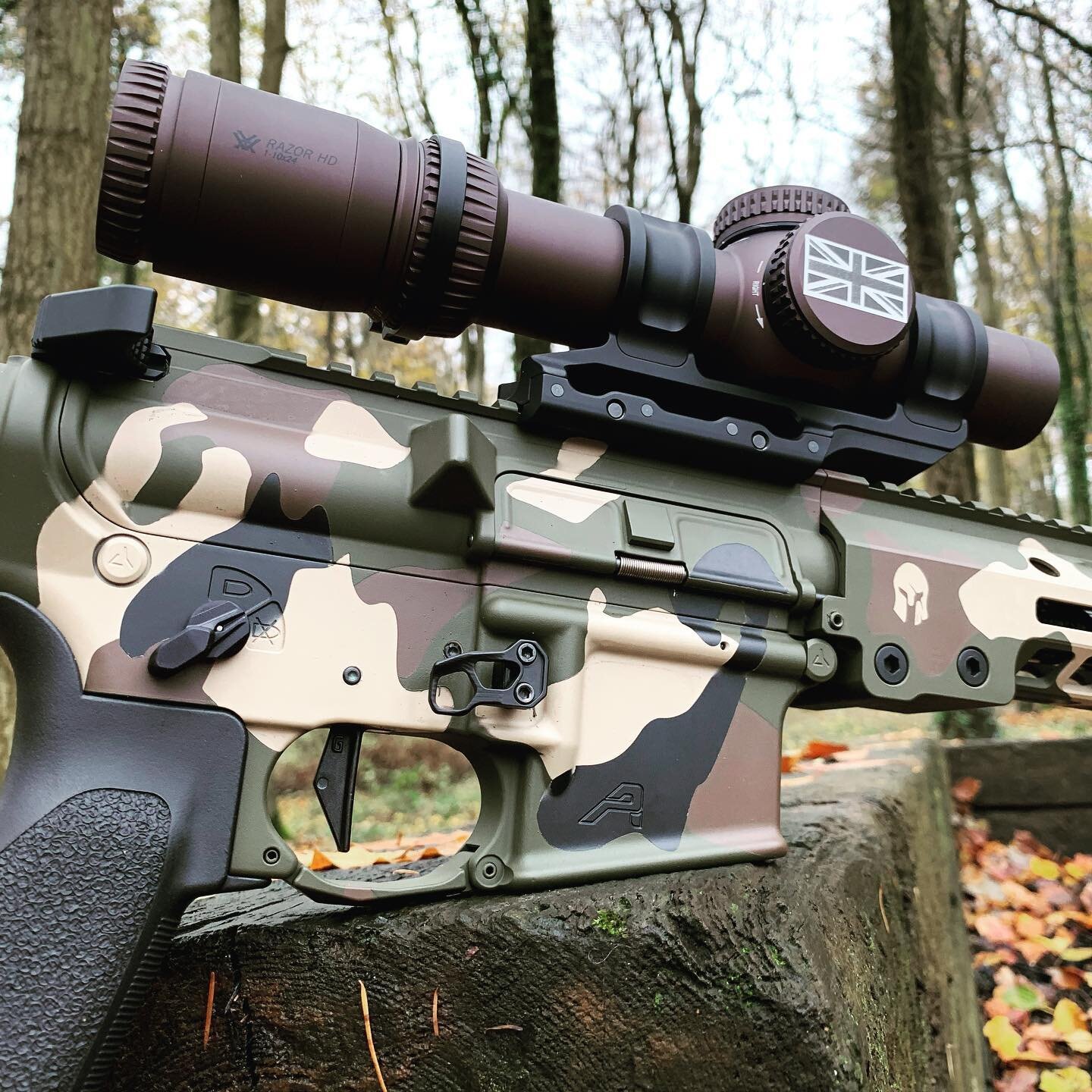 Custom built in the UK 😍

#gun #guns #shooting #ar15 #gunsuk #gunsofinstagram #gunsdaily #gunsoftheuk #englishshooting #practicalshooting #ipsc #3gun #minirifle #tactical #tacticalgear #tacticool #pewpew #pewpewlife #camo #cerakote #vortex #custom #