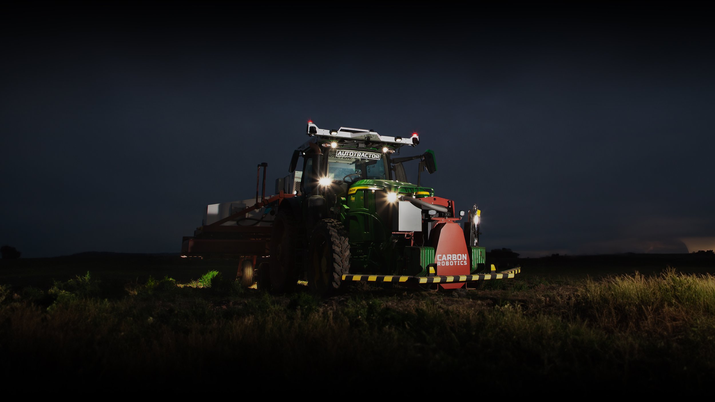 Autotractor Carbon Robotics : Premier et unique semoir laser commercial LaserWeeder™