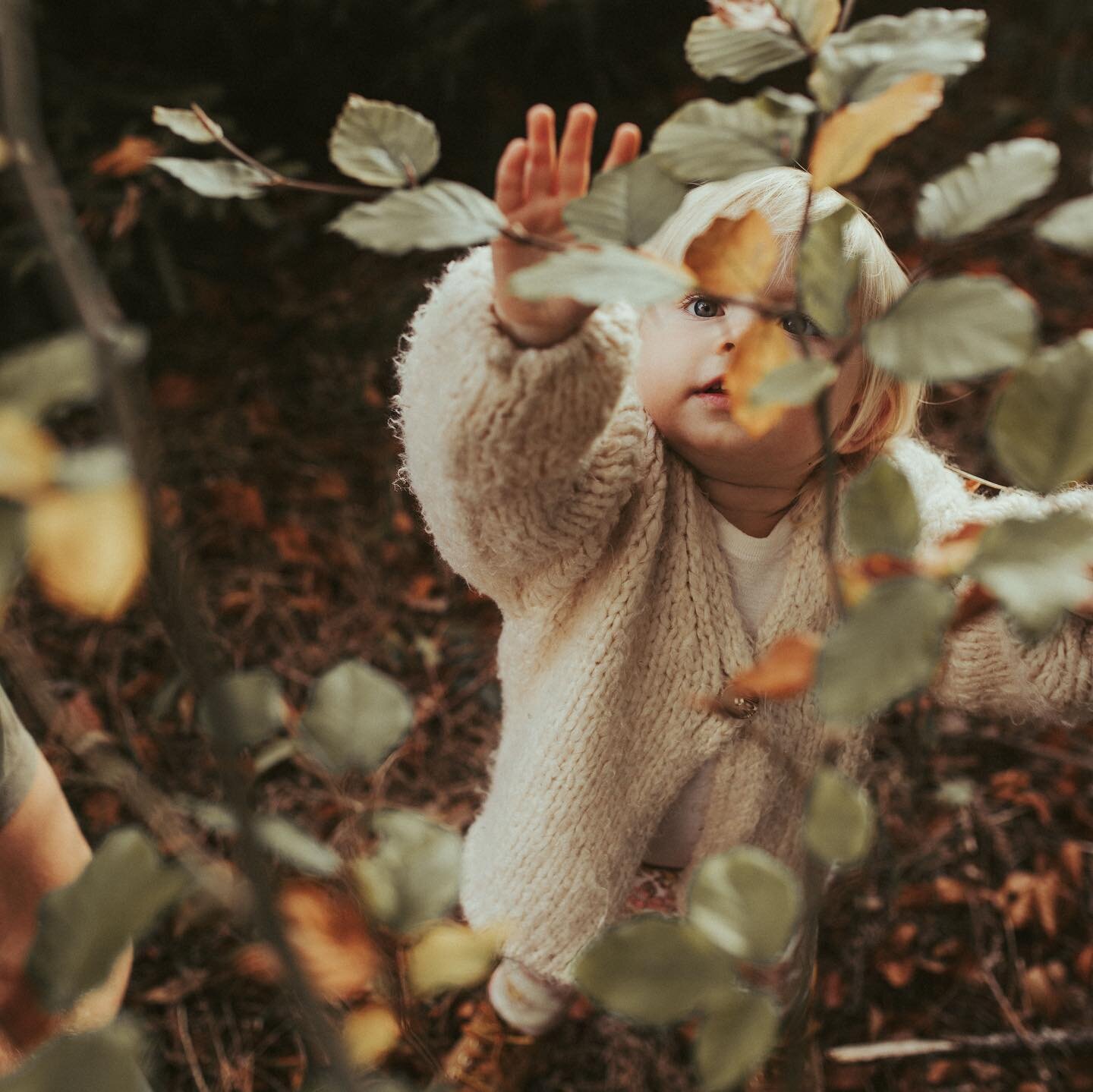 ✨ 2 Jahre Lia &hearts;️ 

Was ein wundersch&ouml;ner Tag 🤍 Full House mit den Nachbarskids, Nachbarn und der Familie. 

Nach einem langen Tag, komme ich gerade dazu heute Revue passieren zu lassen. 
Und bin einfach sehr ber&uuml;hrt von den letzten 