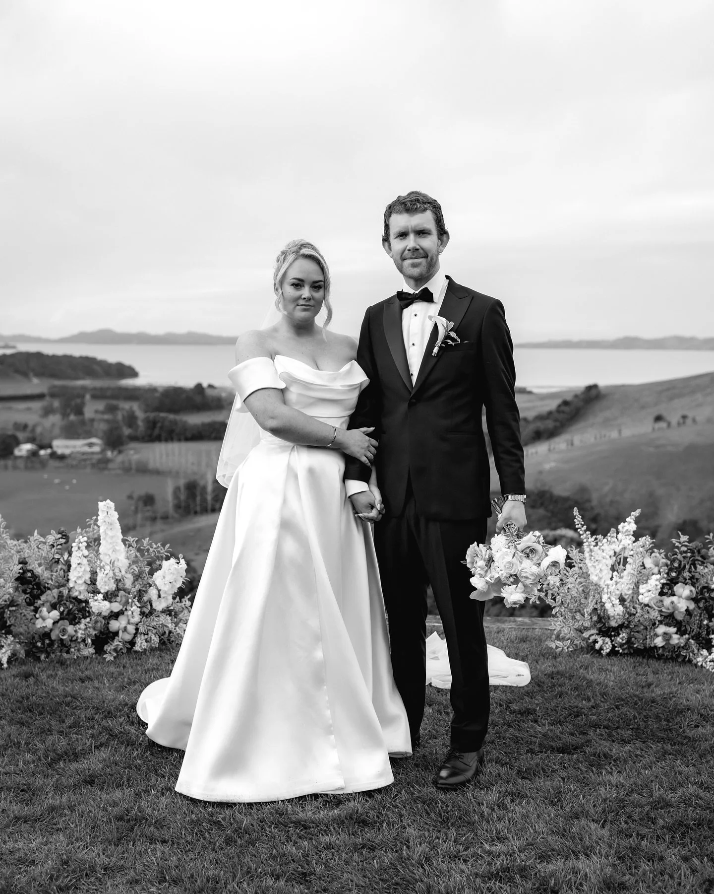 Lauren + Nathan 

Kicking wedding season 25/26 off in style with these two lovely humans at the ever beautiful Kauri Bay! 

Venue @kauribayauckland 
Photography @ryanwattsphoto 
Florals @jardinbell 
Dress @heracouture 
Candles @revelandlight 
Cake @b
