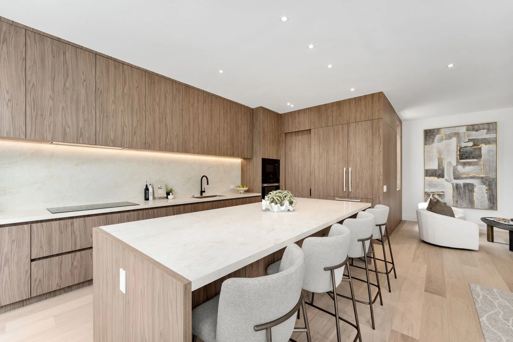3372 Charles Ave_1oakstudios_15.jpg