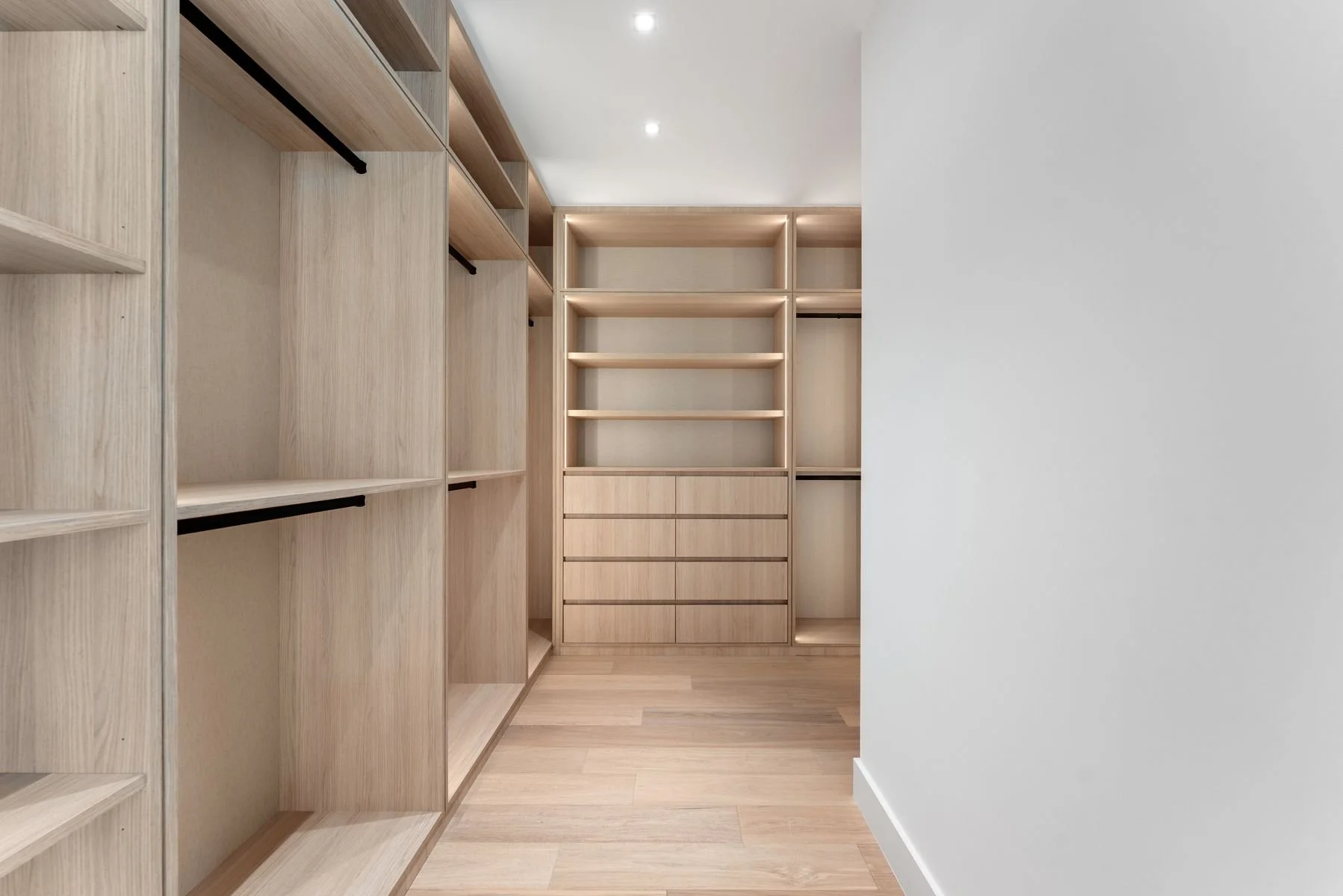 3372 Charles Ave_1oakstudios_19.jpg