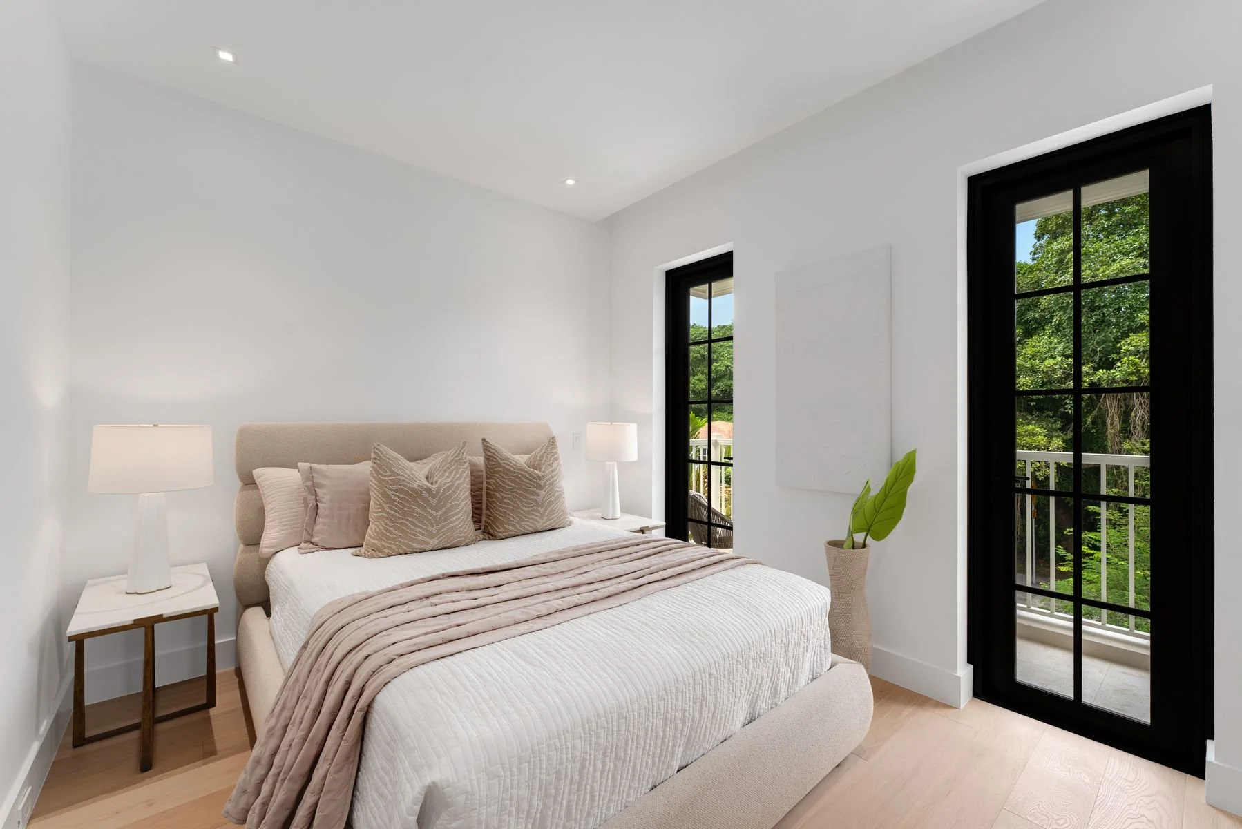 3372 Charles Ave_1oakstudios_28.jpg