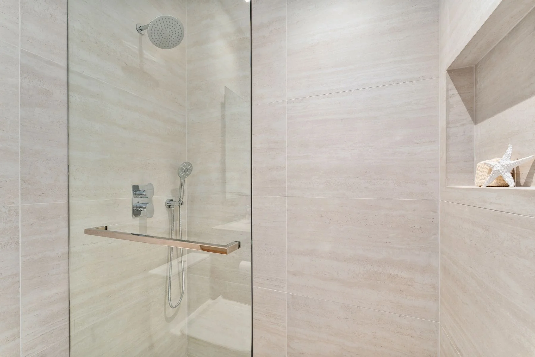 3372 Charles Ave_1oakstudios_34.jpg