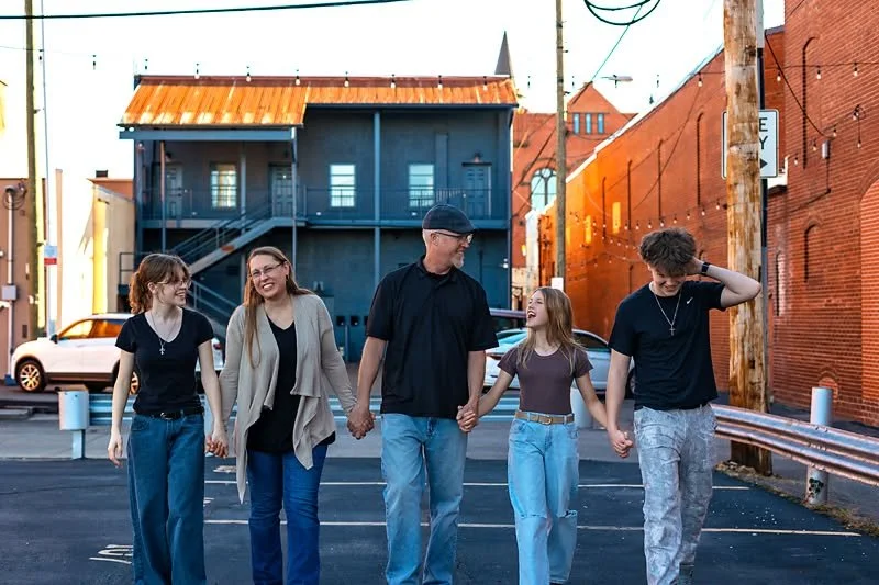 You know, they don't lie when they say its not easy to photograph your own family.... even when your'e just the Aunt. 
•
•
•
•
•
link in bio
614.626.9602
#familyphotos #familypictures #lancasterohio #familyphotographer