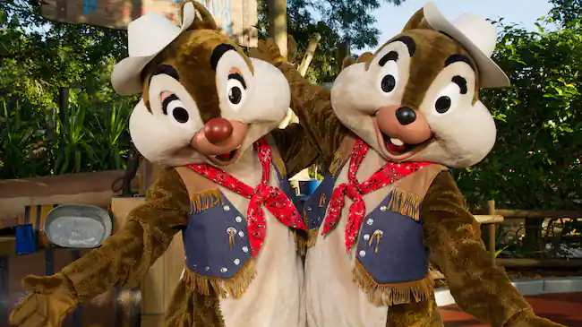 Chip ‘n’ Dale Campfire Sing-A-Long Is Coming BACK to  Fort Wilderness