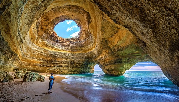  Caves Selfie Benagil Portugal Algarve 