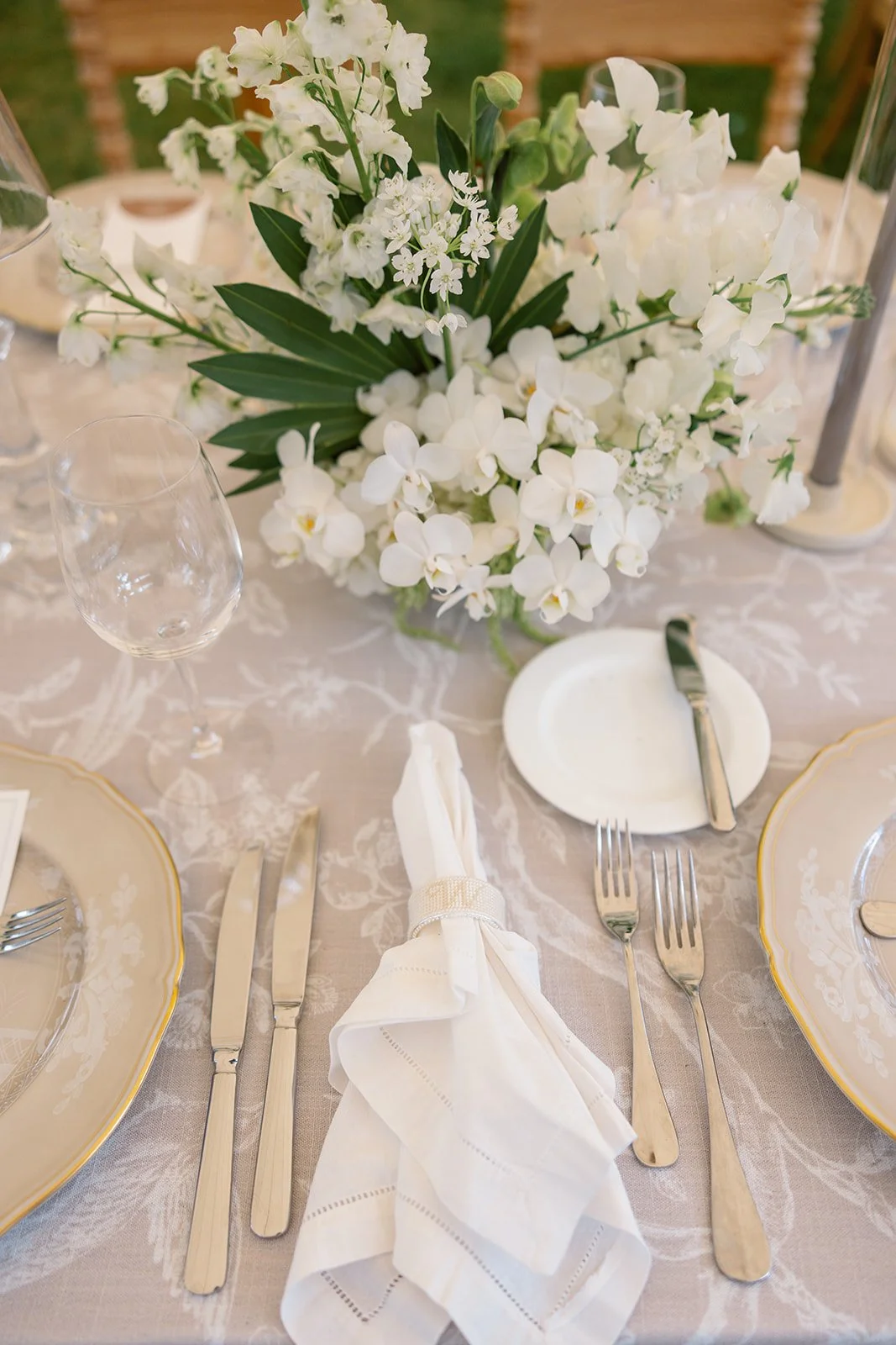 9. RECEPTION8.jpg