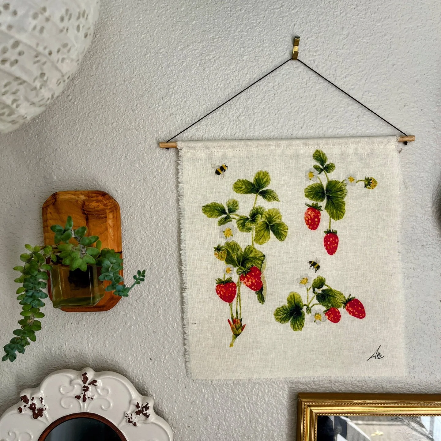 Strawberries Fabric Print

Who would&rsquo;ve thought reclaimed fabric could become the canvas for art?

At MuXu, we combine the art of sewing and watercolor in these unique prints. We print our original strawberry watercolors on repurposed fabric. E