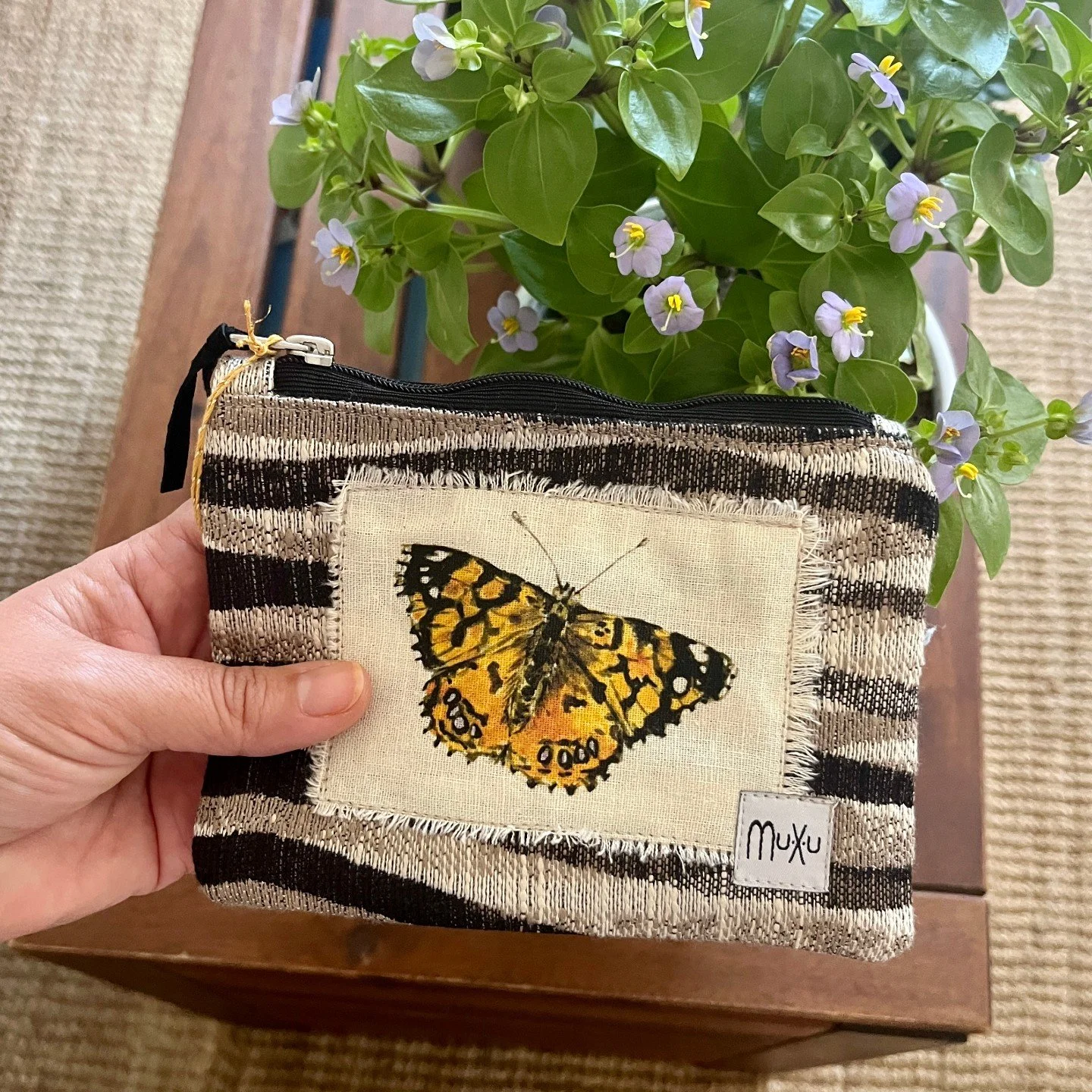 By popular demand&hellip; MuXu pouches are finally coming to the website! 

They will now be available for you anytime&hellip; although for now, there are only TWO available, so take a look before they disappear: 
Butterfly West Coast Lady and Anna's