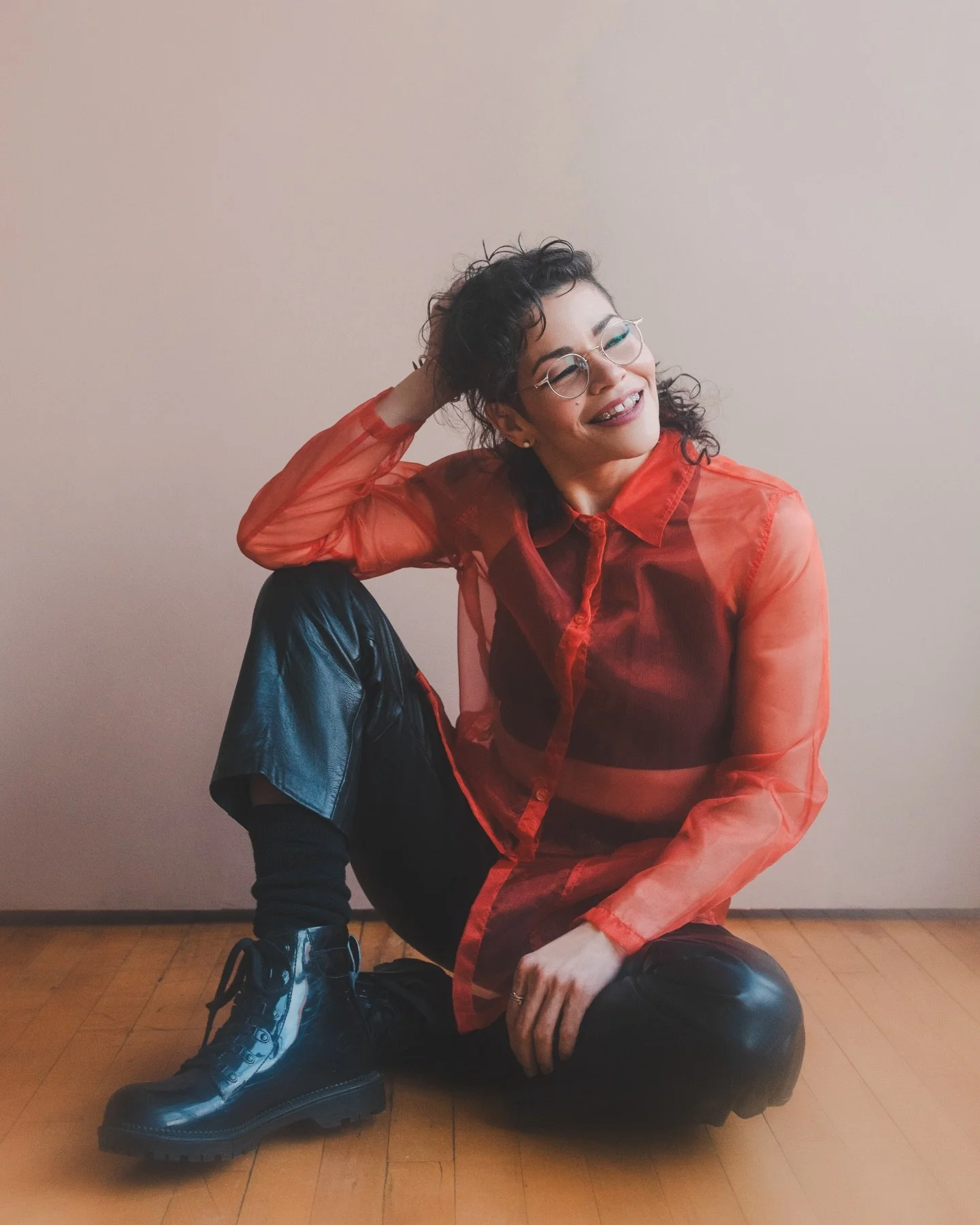 Giving thanks for life, family, friends and all that I have- the gratitude is immense and there is much to look forward to. Wishing everyone a very warm and lovely holiday season. And don&rsquo;t forget to stay cozy, Chicago! We&rsquo;ve arrived. 🌬️