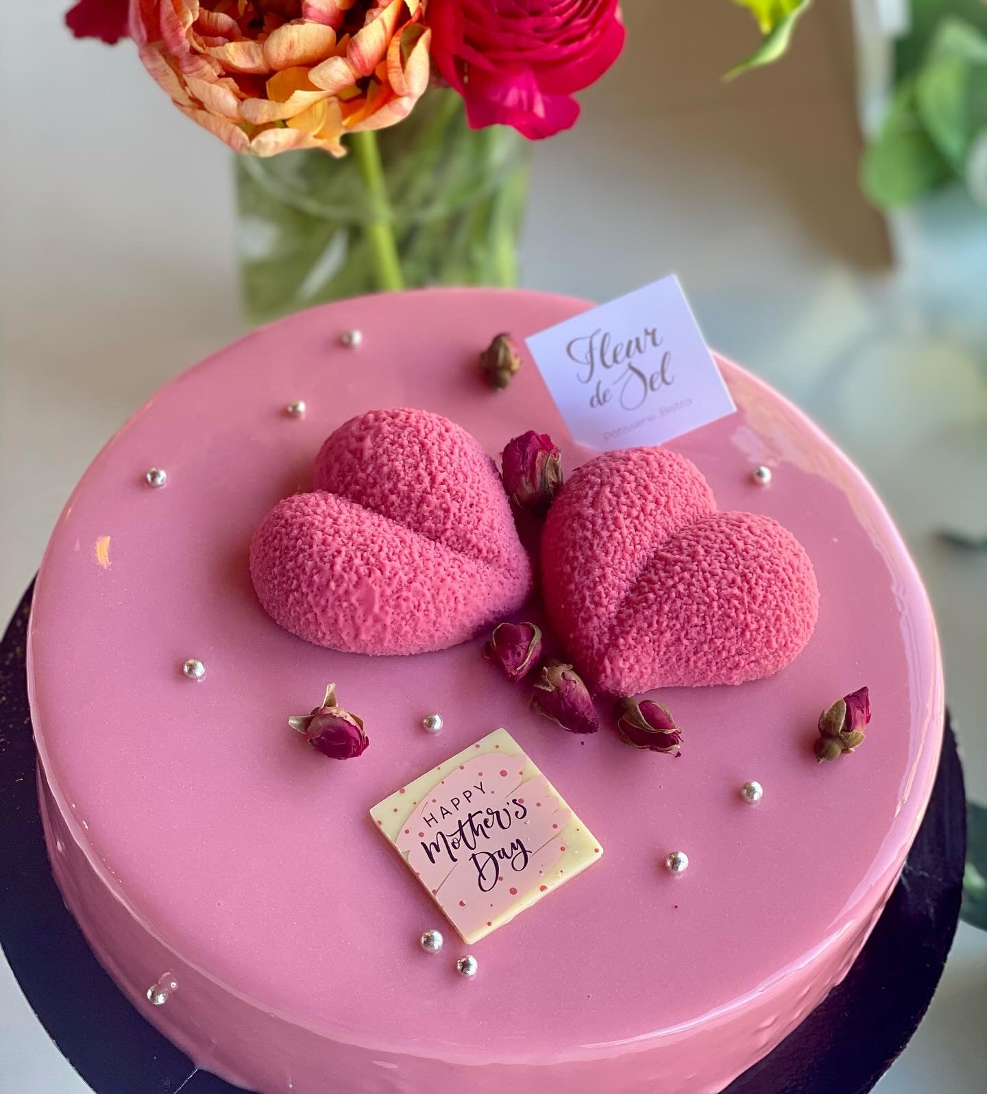 Our Mother Day&rsquo;s Special: Rose, lychee and raspberry cake. Available in 6inch, 8inch or 10inch.
STAY TUNED FOR MORE.
To place your order give us a call (973) 507-9865 or drop us a line orders@fleurdeselchathamnj.com

#morhersday2024 #morhersday