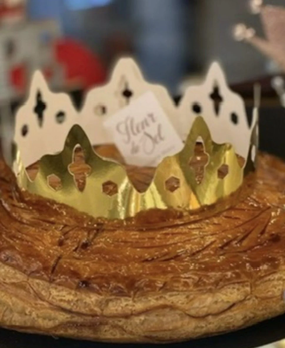 Galette des Rois (French Kings' Cake): two layers of buttery and flaky puff pastry, made with imported French butter, filled with a delicate almond cream. Each galette comes with a trinket and a crown in a special Galette des Rois bag.
Available in J