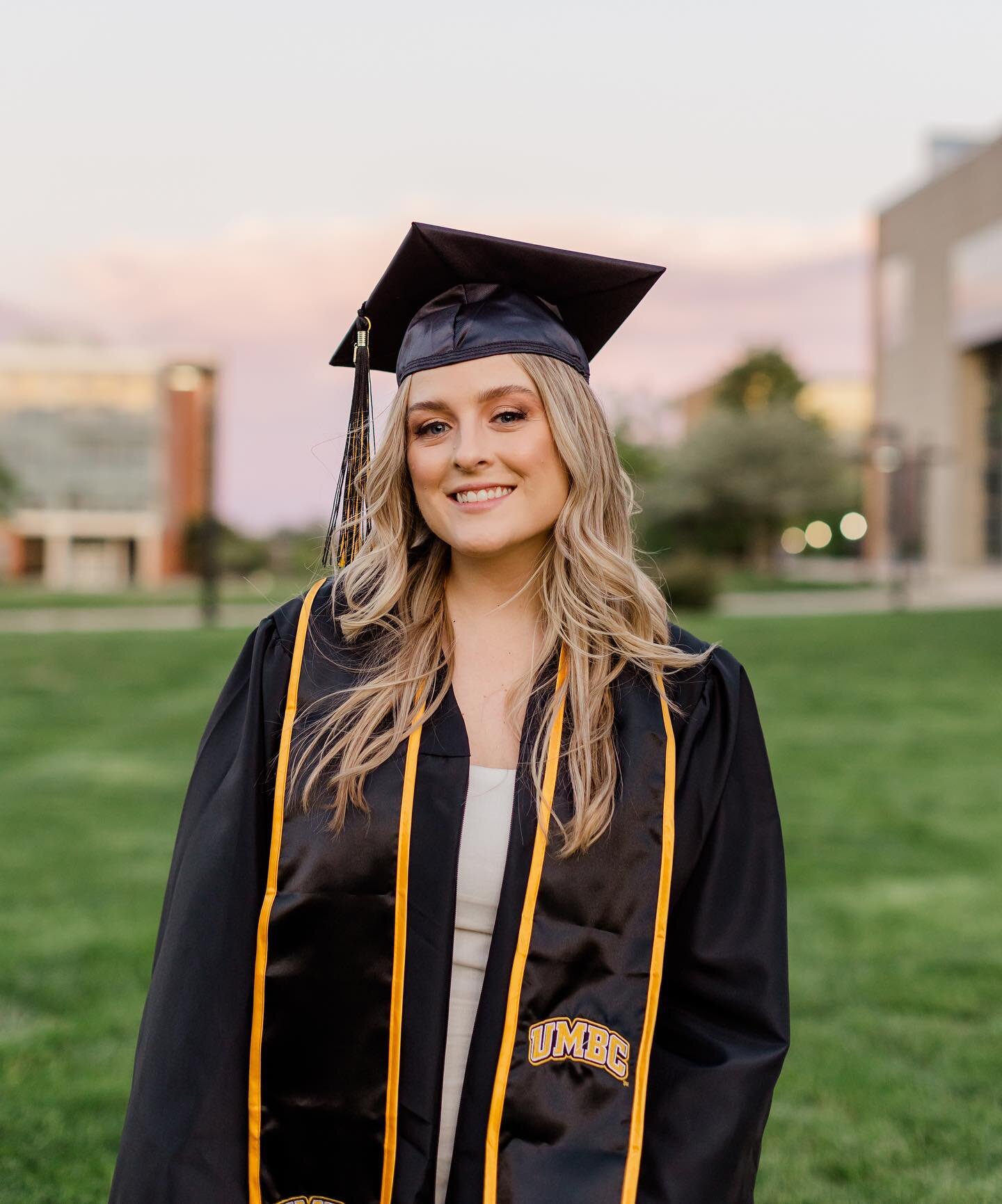 GRAD FACE! So much love for you Charla, can&rsquo;t wait to watch your journey from here on out! 🎉
.
.
Makeup by me
Photographer: @peachmayphotography 
.
#grad #graduation #umbc #umbcgrad #makeup #graduationmakeup #makeupartist #baltimoremua