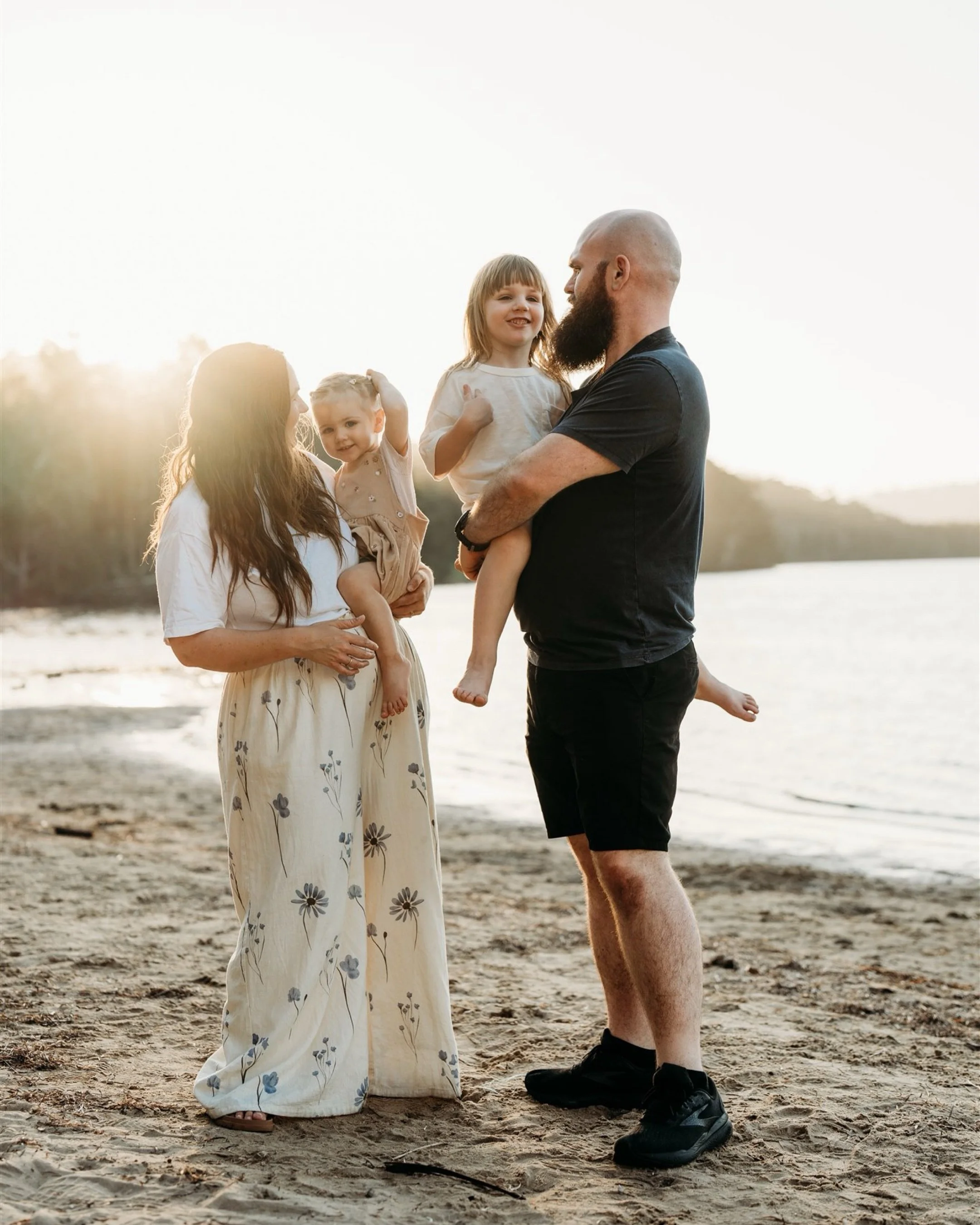 A fun little family photo session with this crew! 

The best part about being a family photographer is seeing the same families year after year, and watching their children grow up. 

Honoured to document your families, and create family heirlooms wh