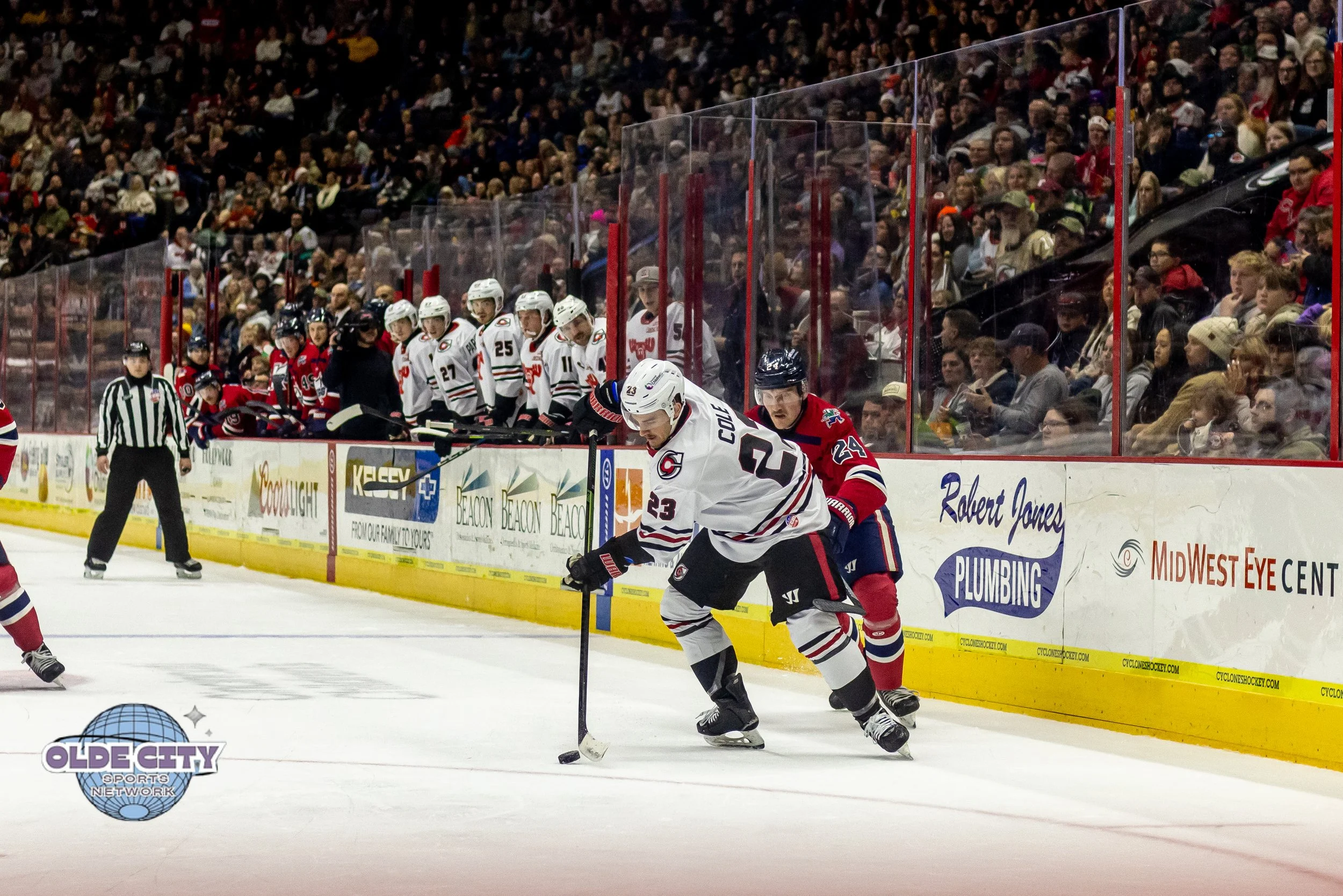 OCSN_CinCyclonesvsKalWings_12.12.25_KS-69.jpg