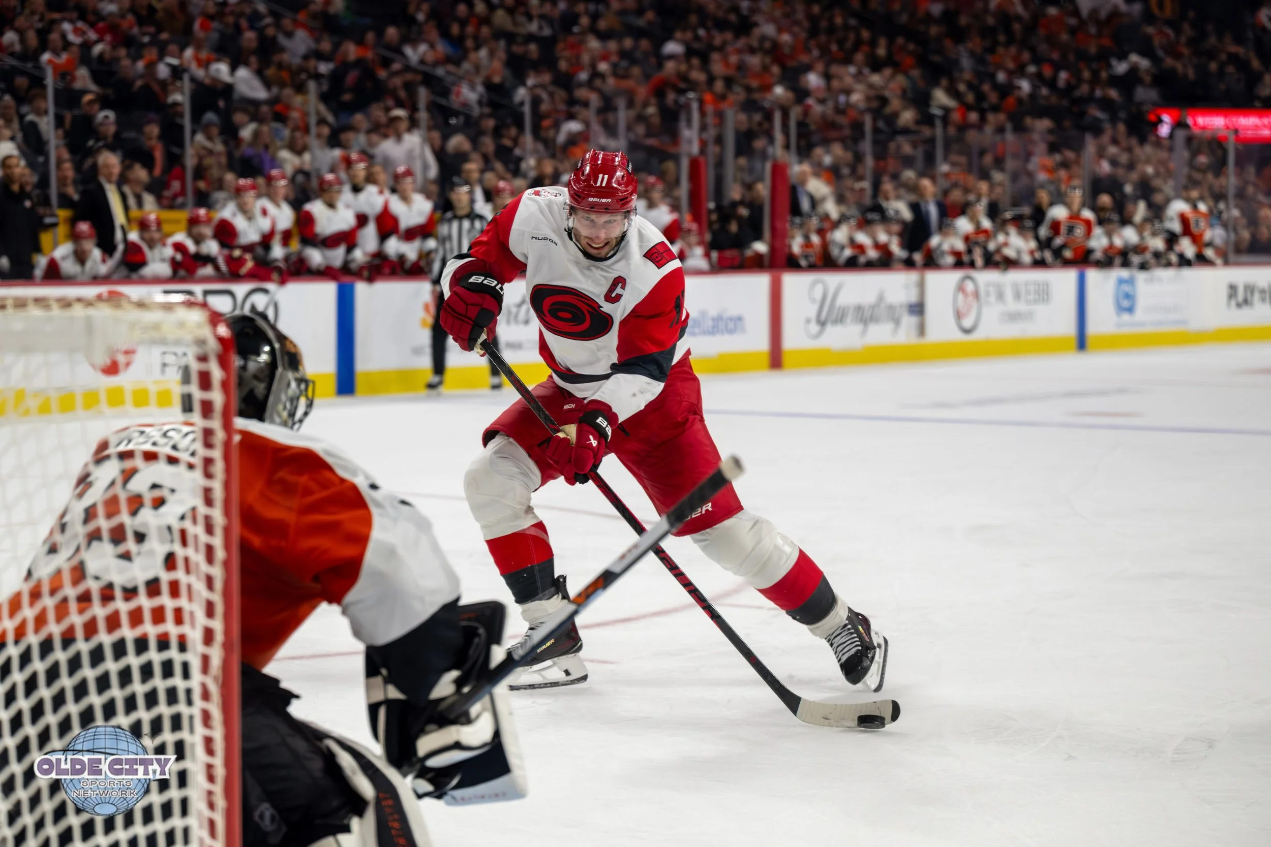 NHL Philadelphia Flyers v Carolina Hurricanes 12-13-25 06630.jpg