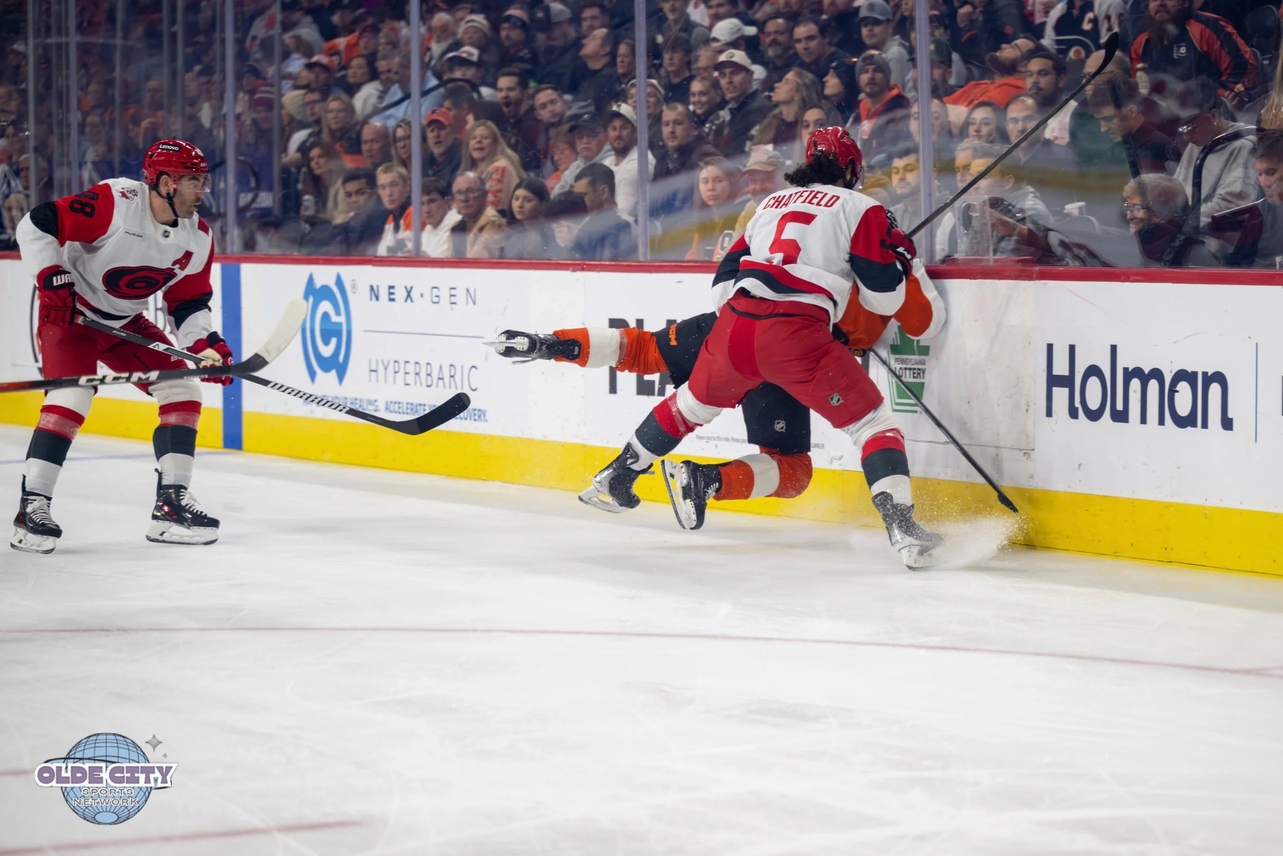NHL Philadelphia Flyers v Carolina Hurricanes 12-13-25 01493.jpg