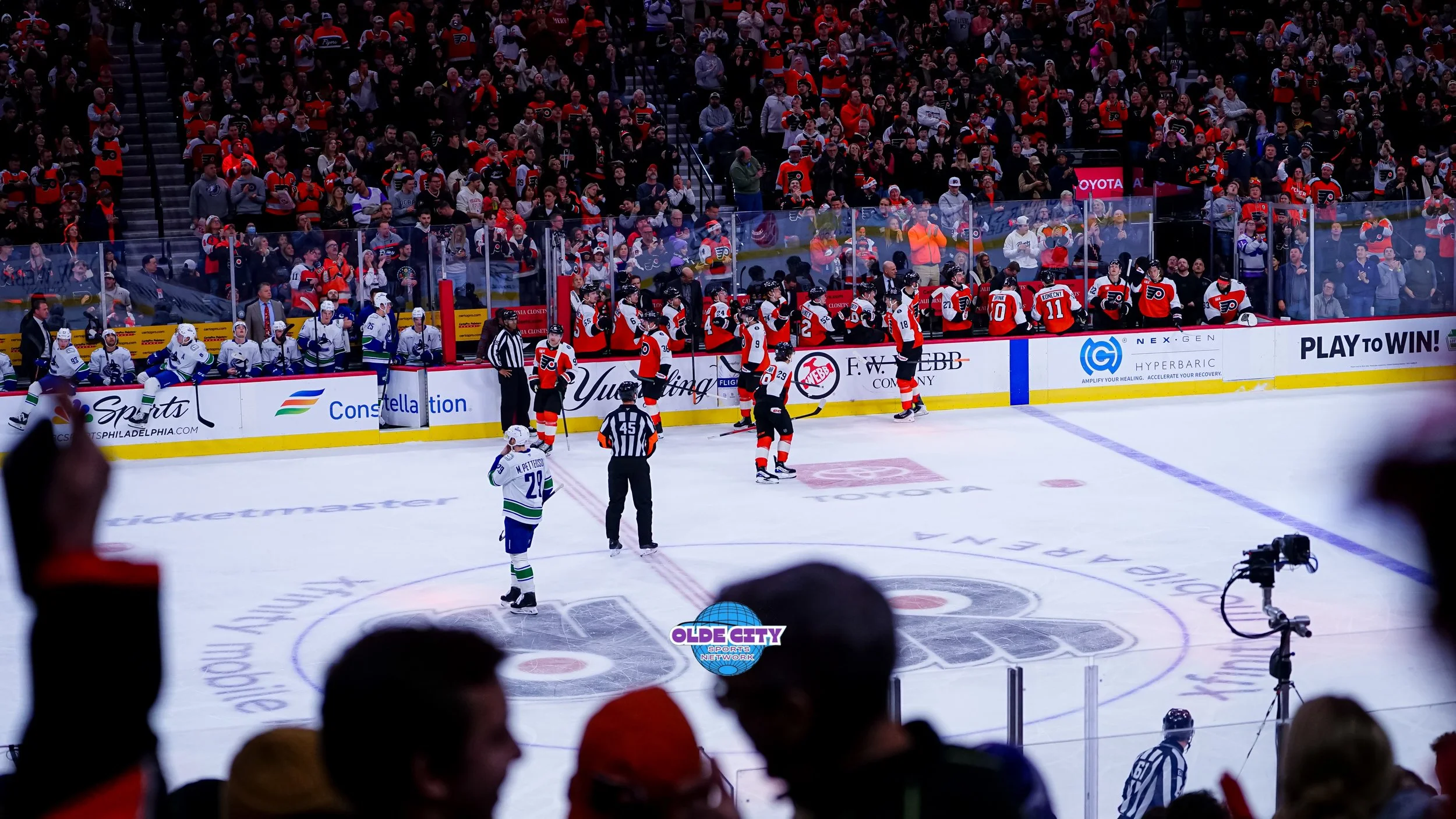 philadelphia-flyers-vs-vancouver-canucks-12-22-25_55000668131_o.jpg