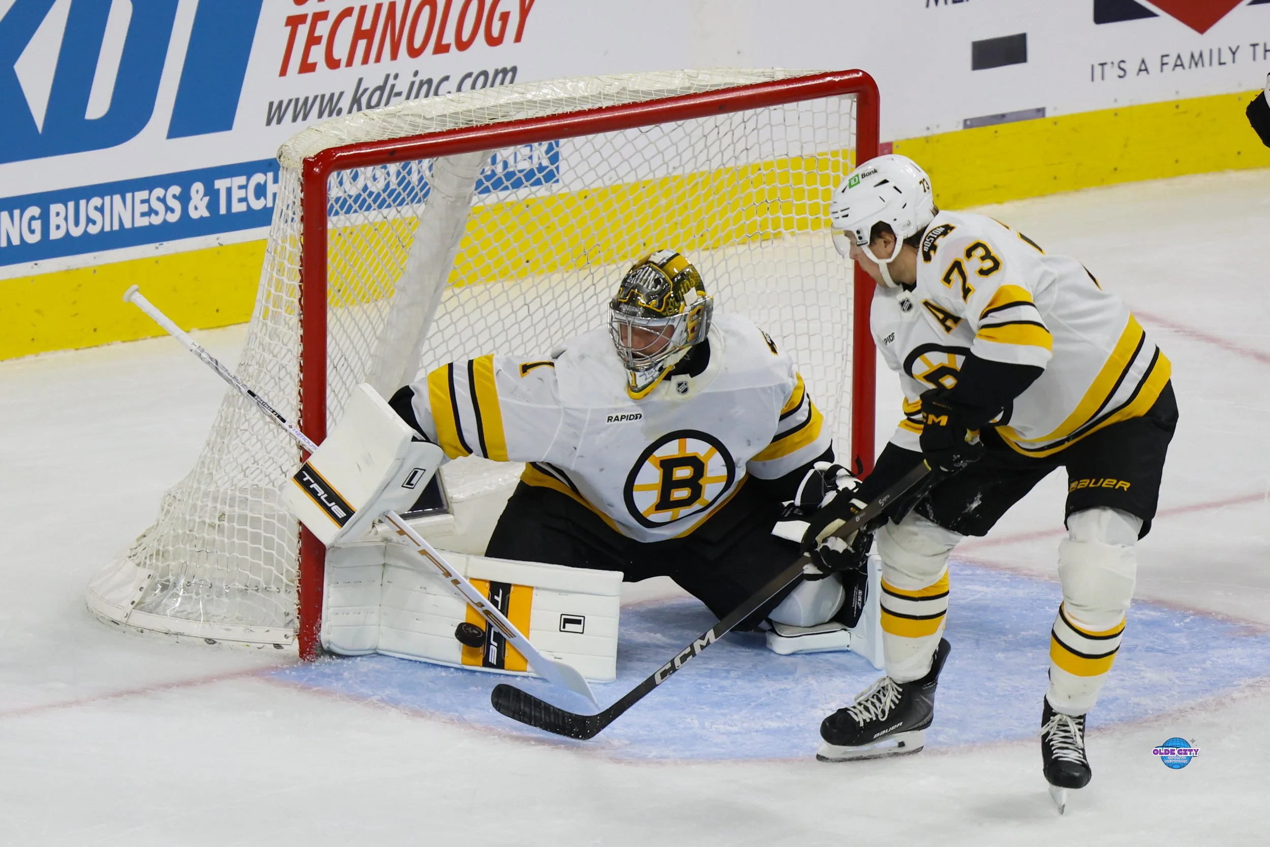 philadelphia-flyers-vs-boston-bruins-2-28-26-matt-perretta_55123026720_o.jpg