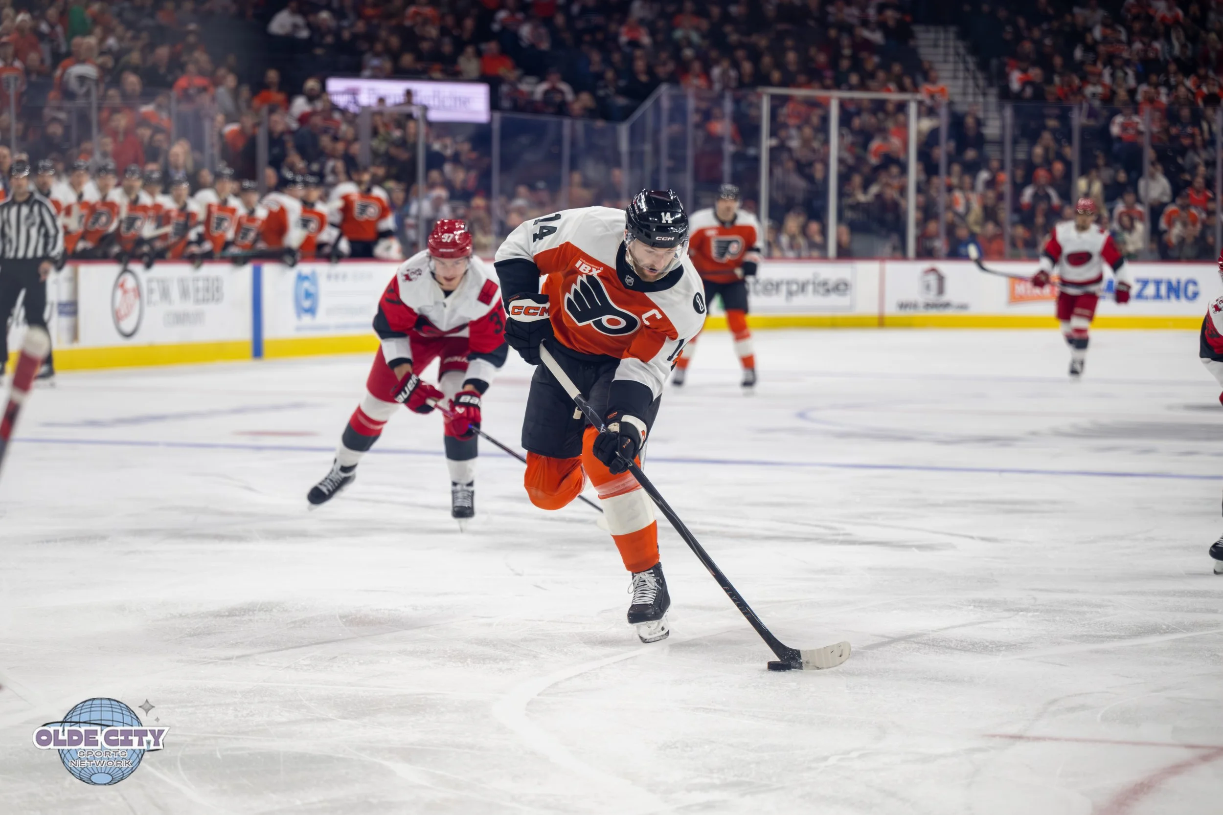 NHL Philadelphia Flyers v Carolina Hurricanes 12-13-25 00924.jpg