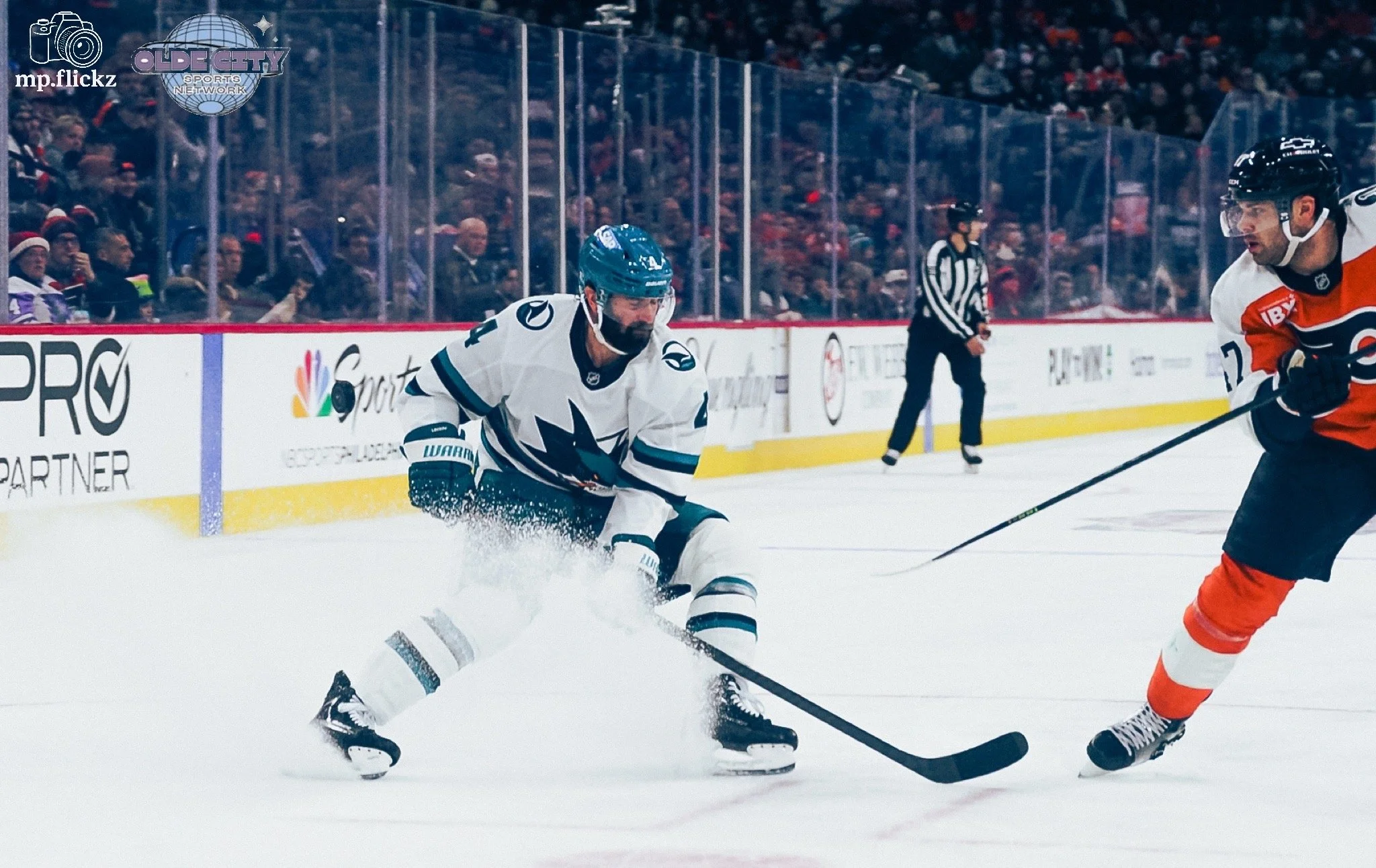 philadelphia-flyers-vs-san-jose-sharks-12-9-25_54976494578_o.jpg