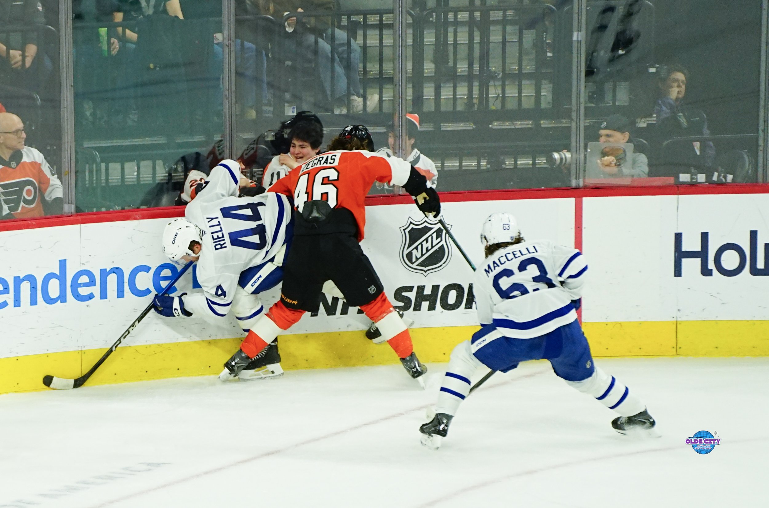 flyers-vs-maple-leafs-1-8-26_55031874712_o.jpg