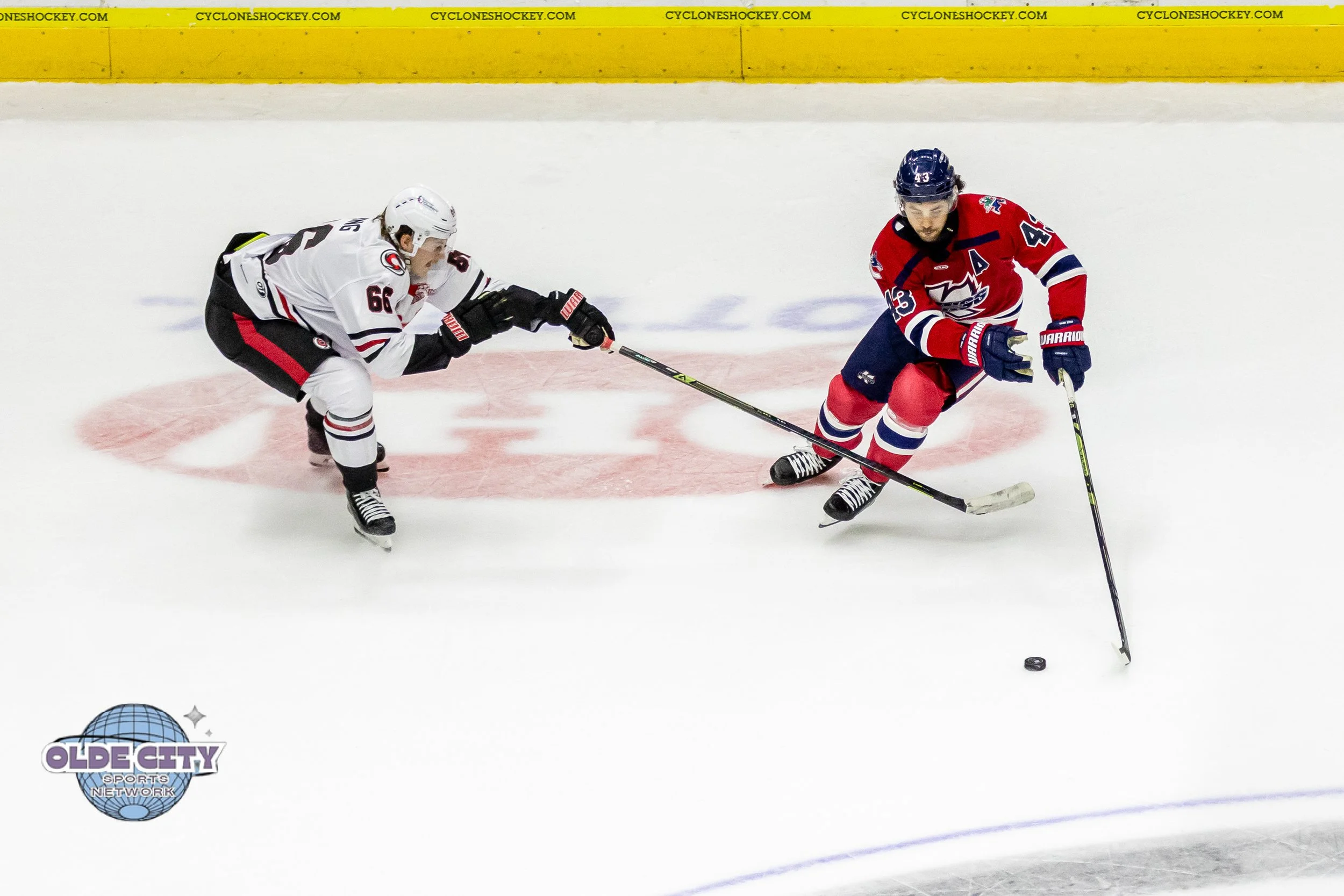 OCSN_CinCyclonesvsKalWings_12.12.25_KS-103.jpg