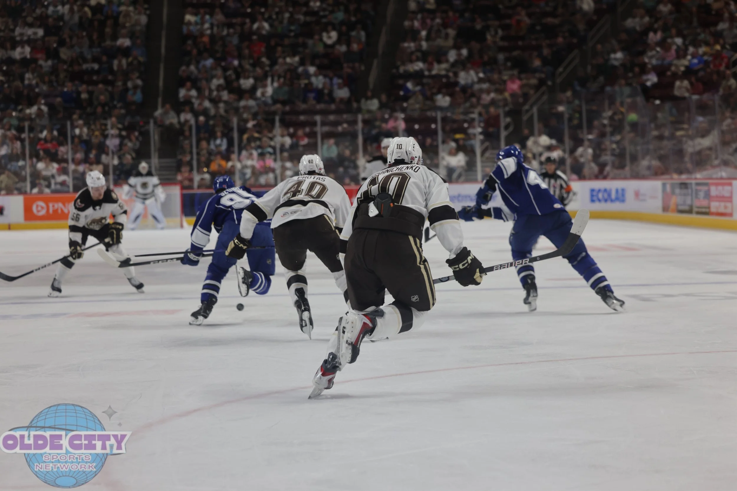 syracuse-crunch-vs-hershey-bears-10112025_54854291262_o.jpg