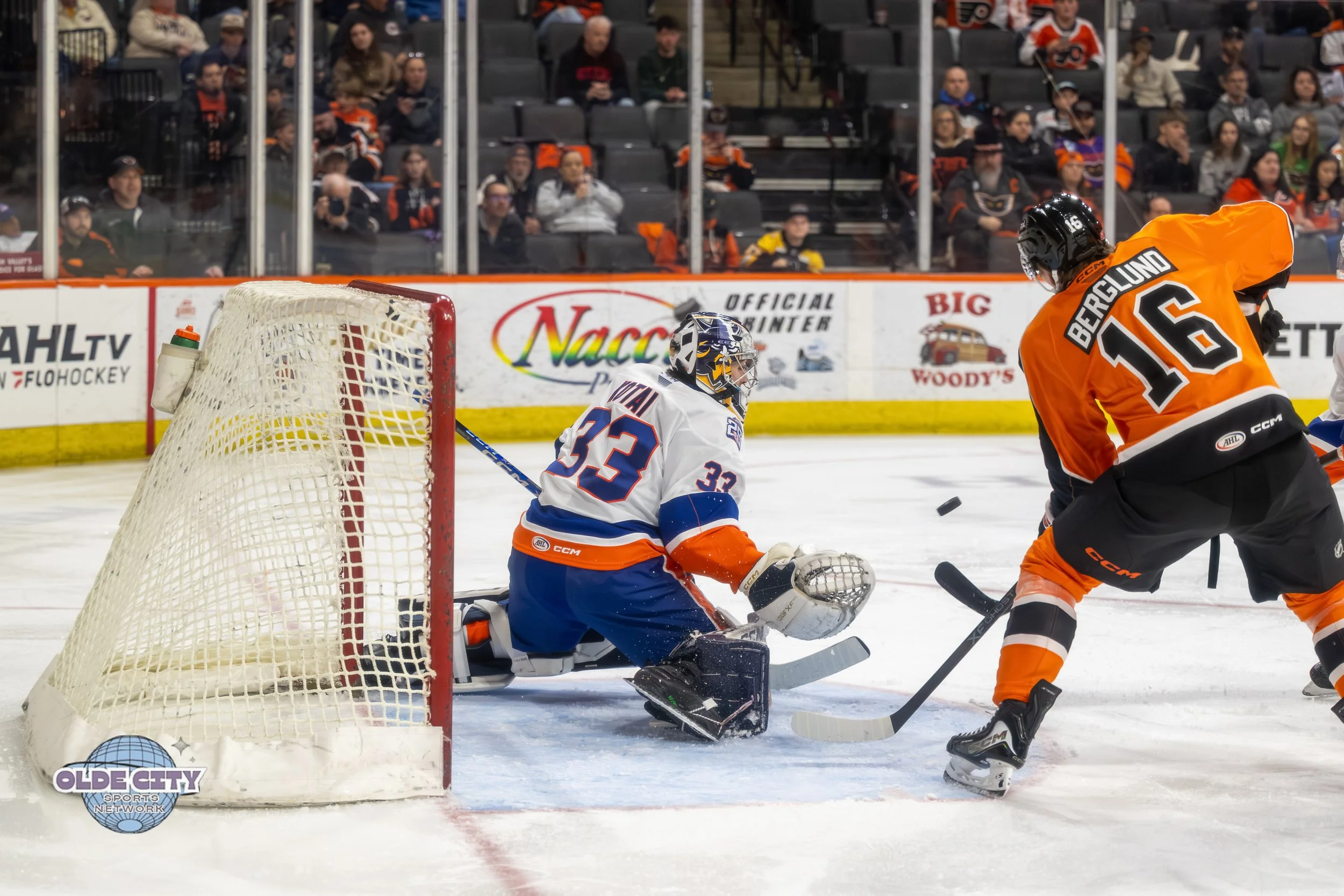 OCS LV Phantoms v Bridgeport Islanders 04-11-26-2.jpg