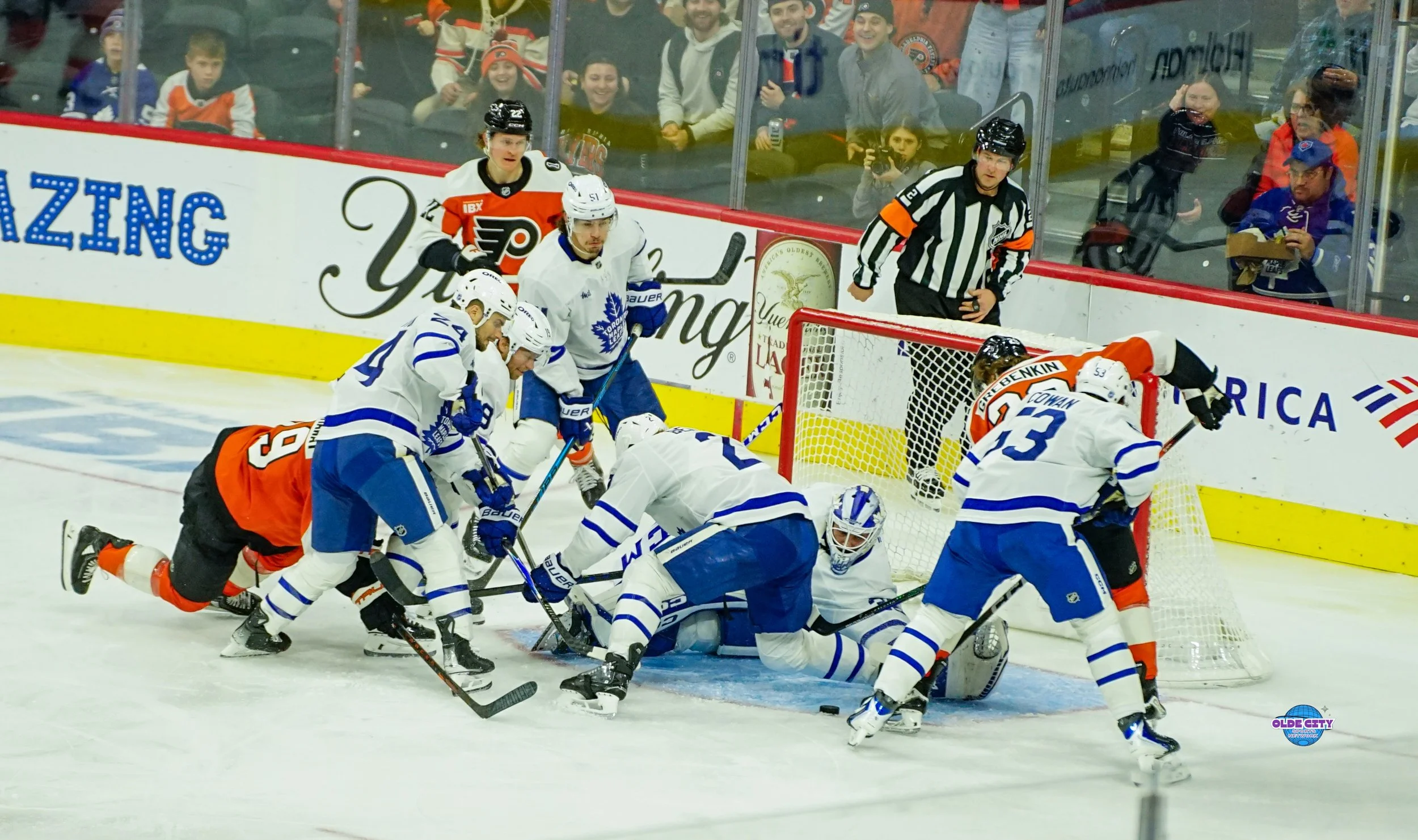 flyers-vs-maple-leafs-1-8-26_55033064335_o.jpg