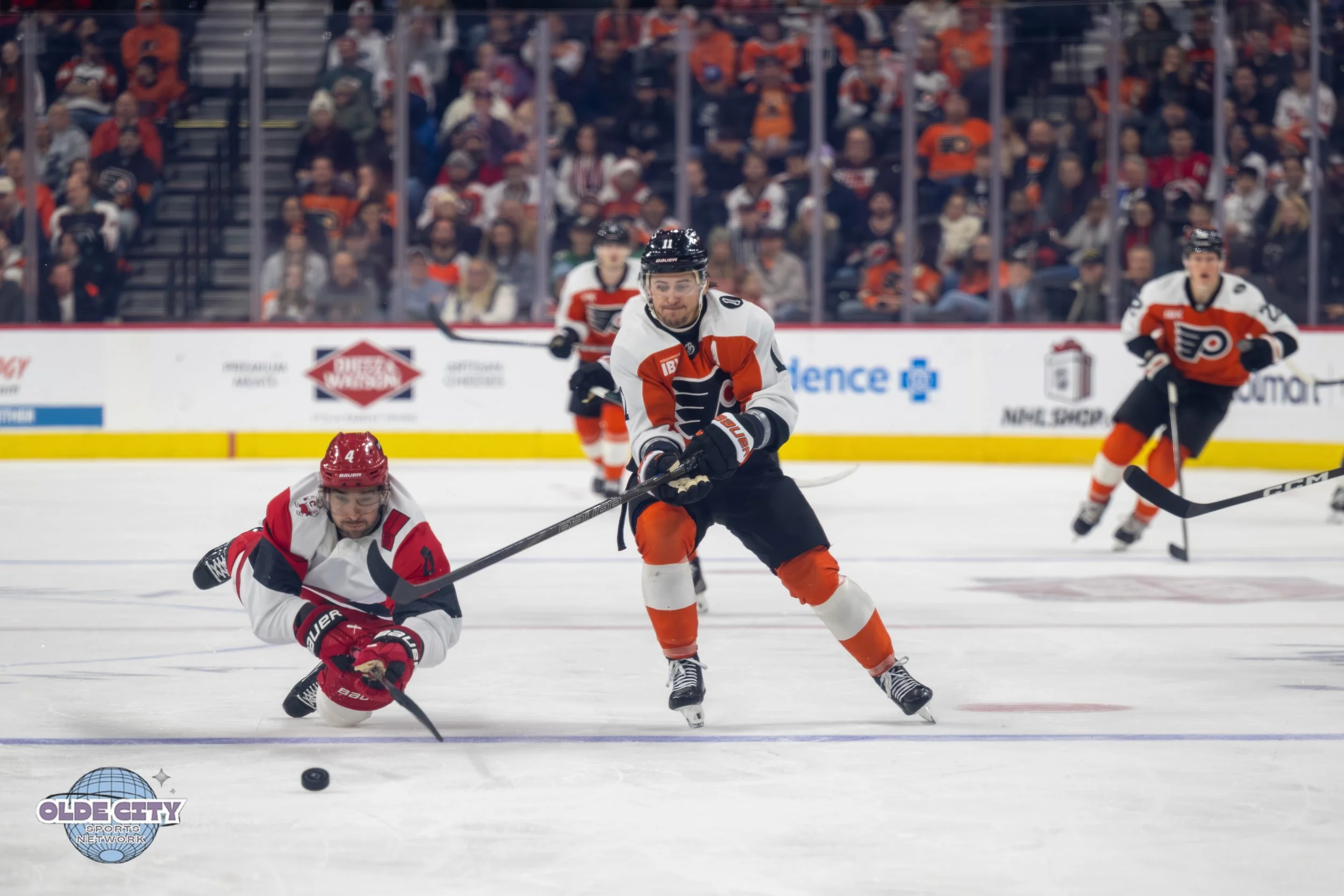NHL Philadelphia Flyers v Carolina Hurricanes 12-13-25 05425.jpg