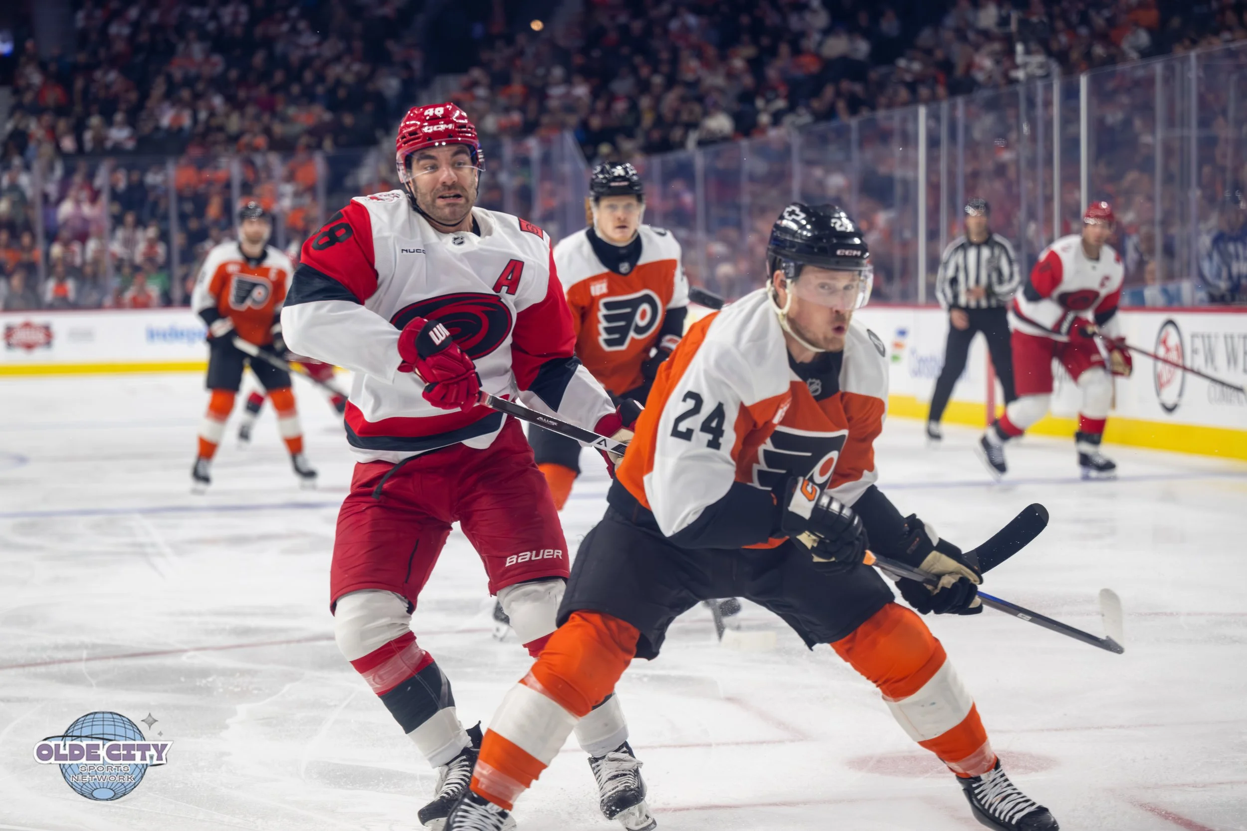 NHL Philadelphia Flyers v Carolina Hurricanes 12-13-25 02706.jpg