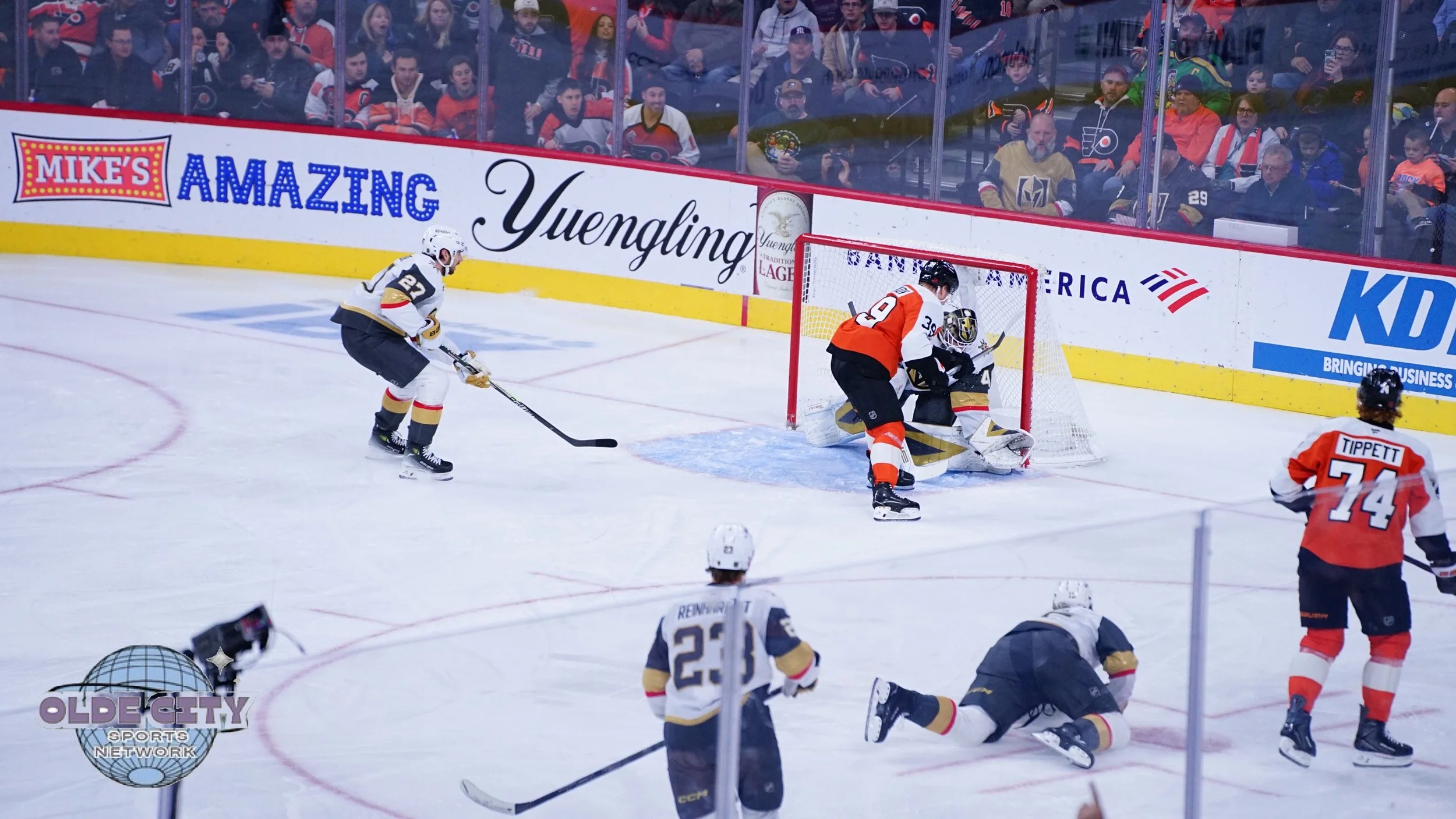 philadelphia-flyers-vs-vegas-golden-knights-12-11-25_54979814647_o.jpg