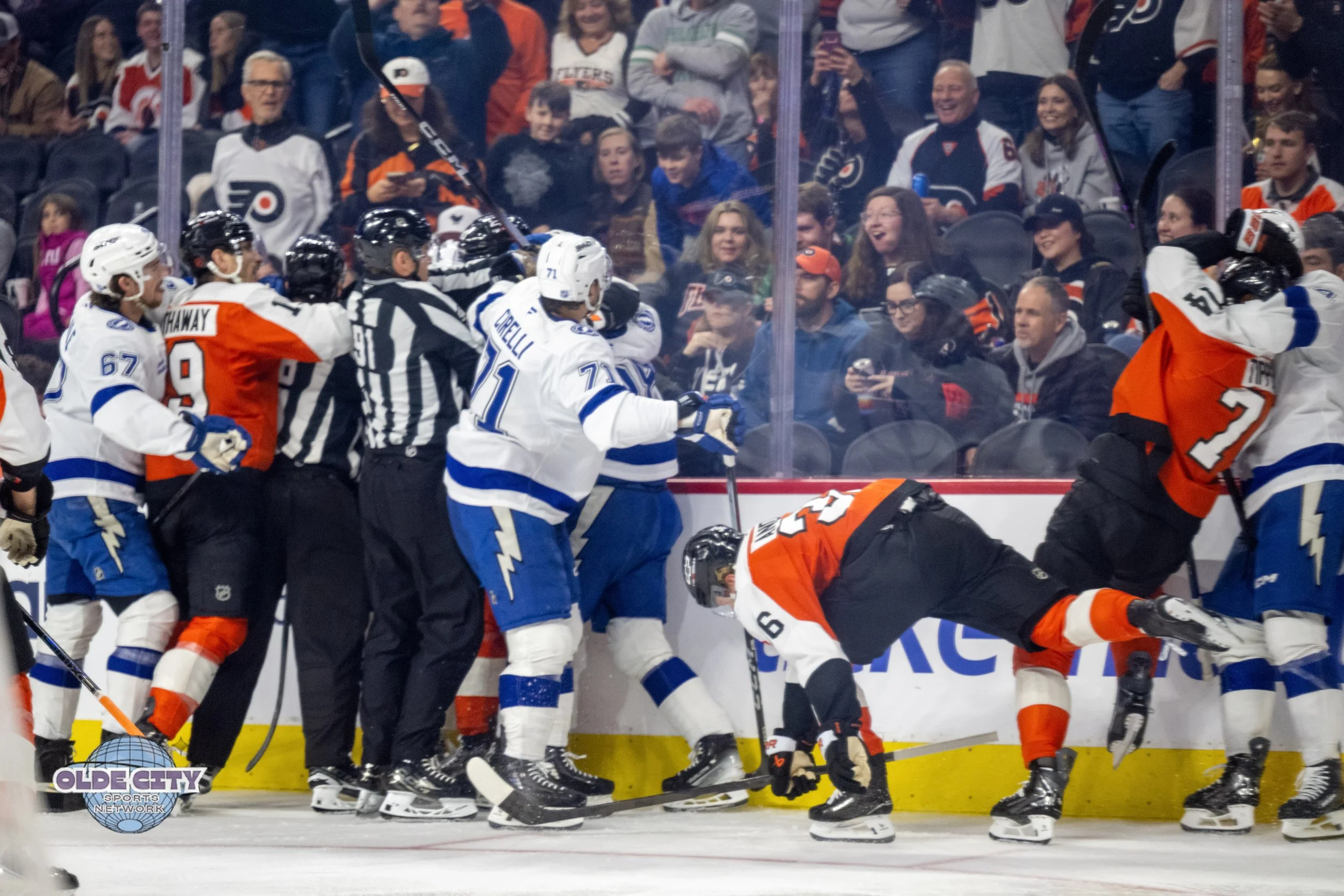nhl-philadelphia-flyers-v-tampa-bay-lightning-01-10-26_55036643994_o.jpg
