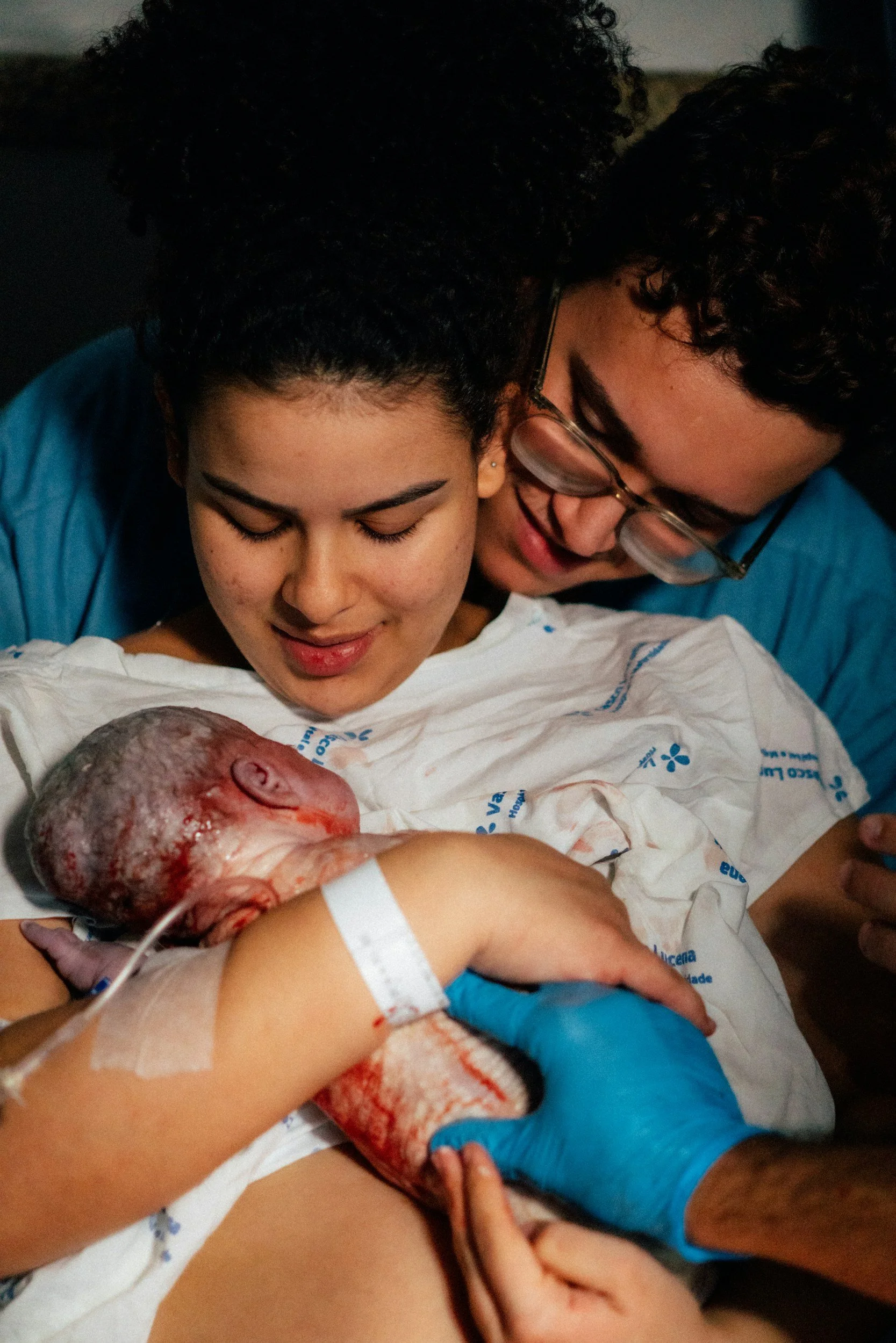 10 Things You Need in Your Hospital Bag for an Empowered Birth