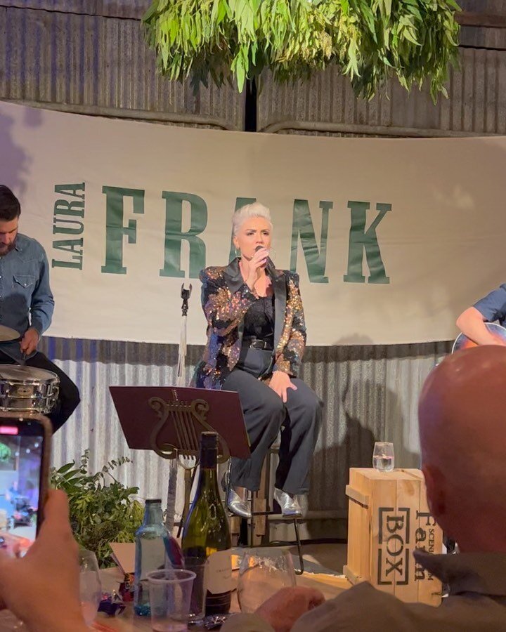 What a great night last night supporting @laurafrankmusic at the crowdfunding gig @scenicrimfarmshop.  Listening to original music and then the raffles and auctions were a hoot.  We have such a great community in the scenic rim and so many generous p